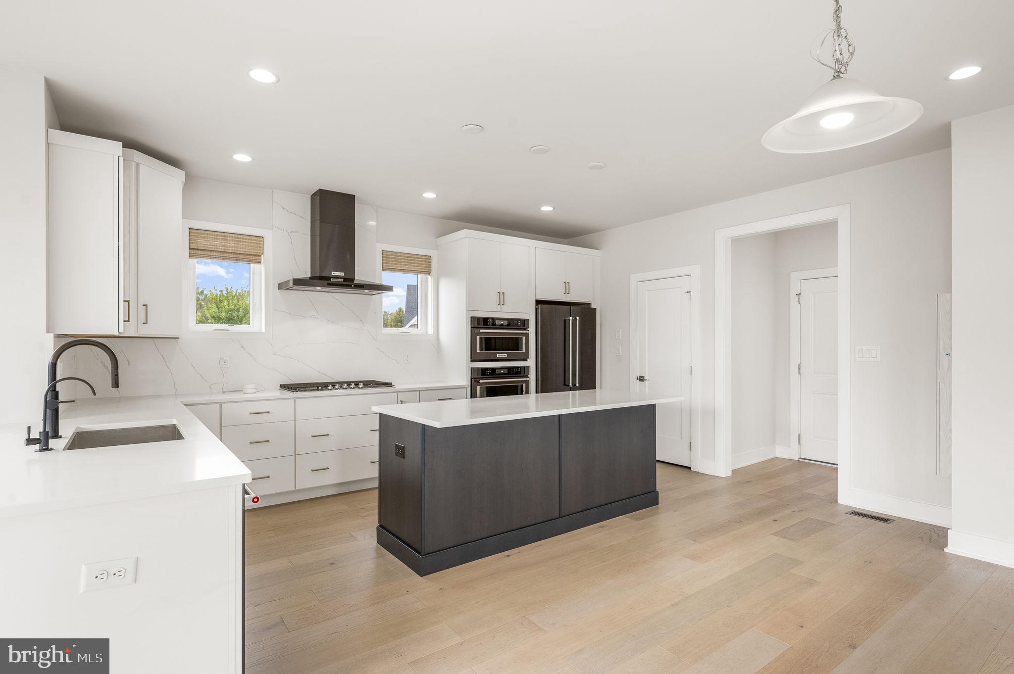 Real estate listing preview #7