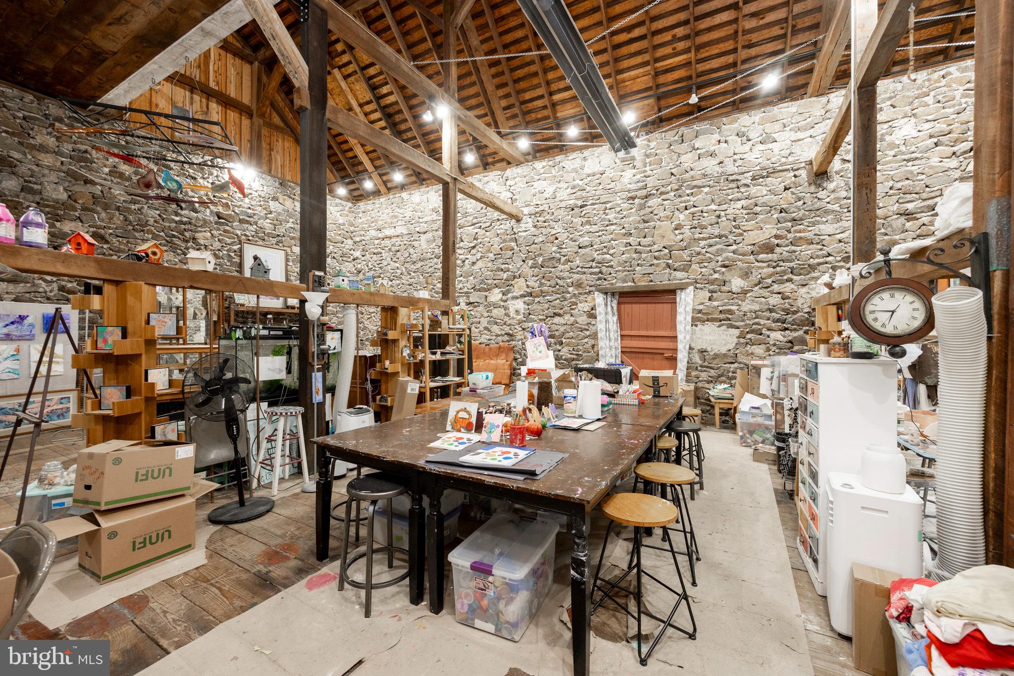 Real estate listing preview #10