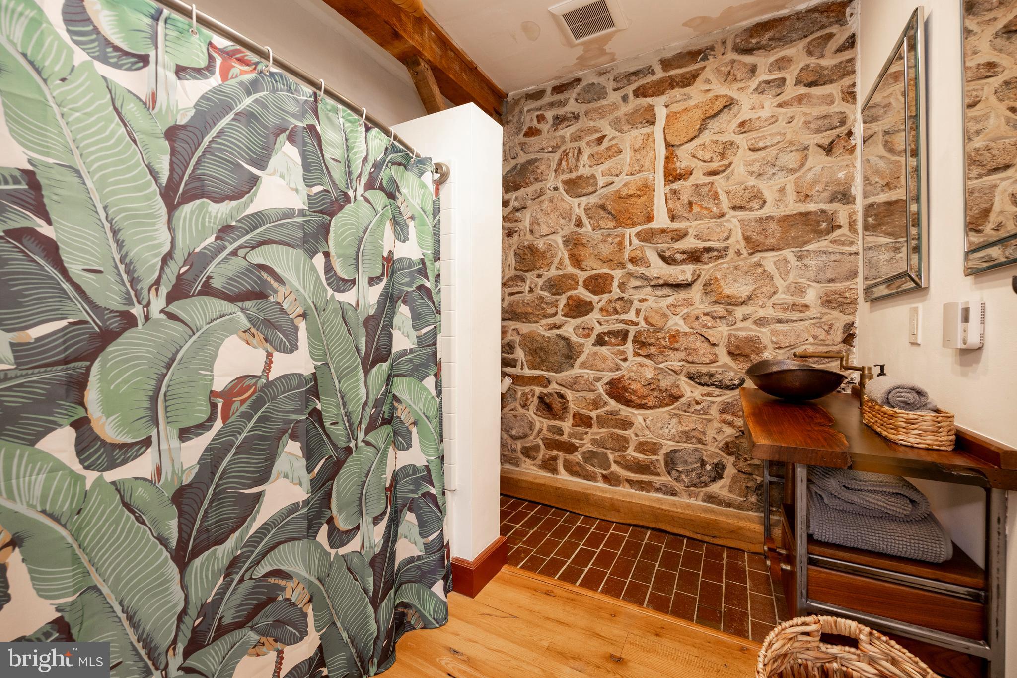 Real estate listing preview #37