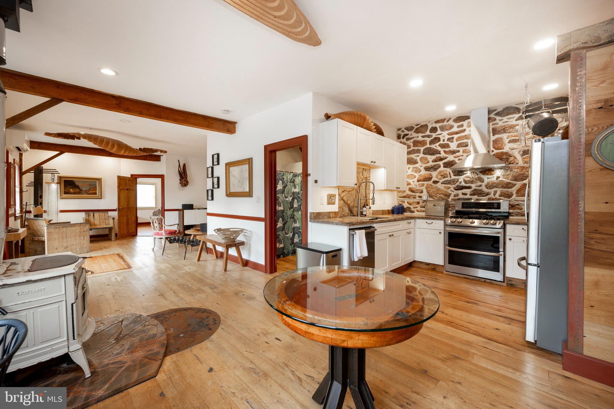 Real estate listing preview #34