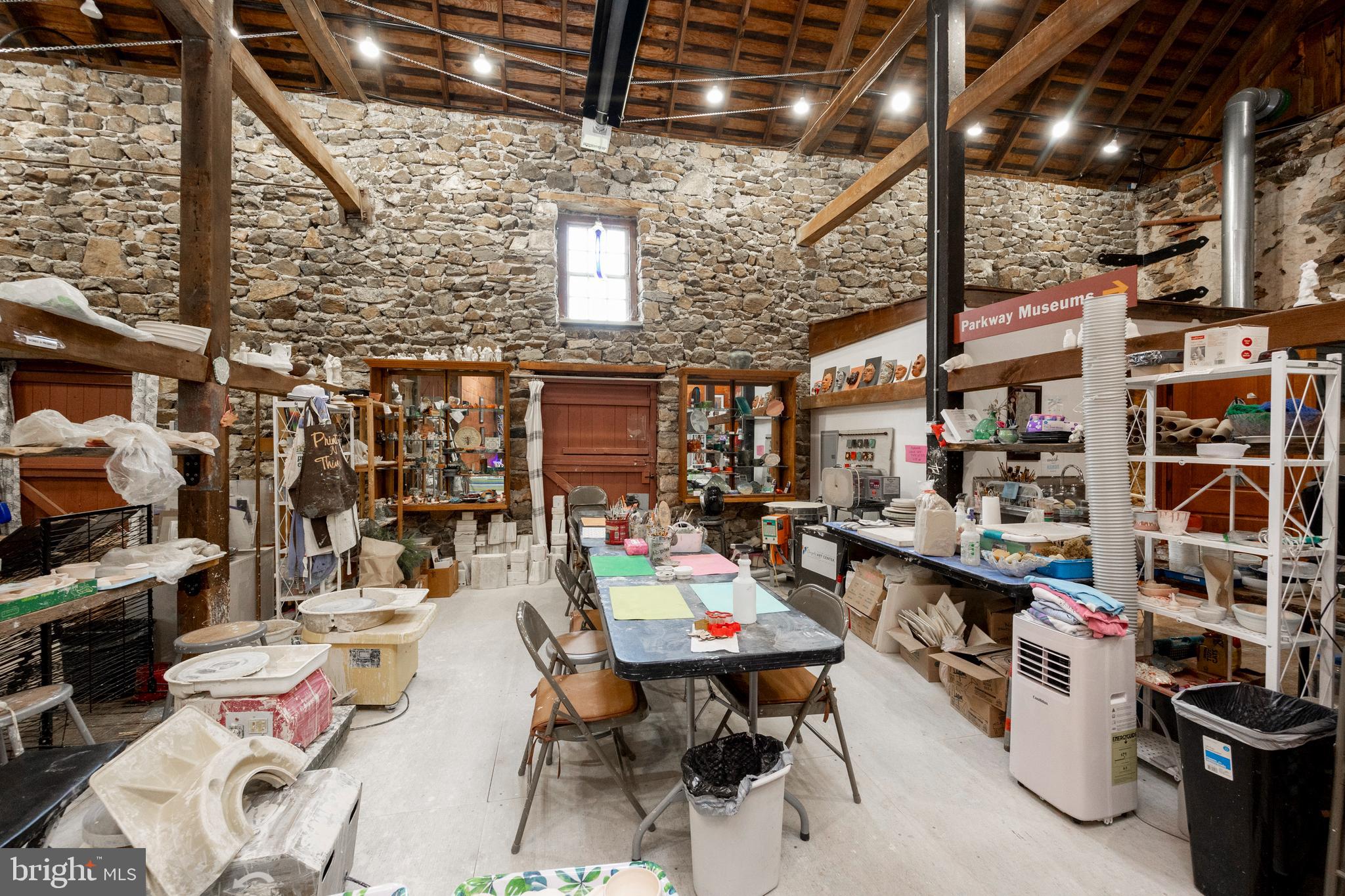 Real estate listing preview #15