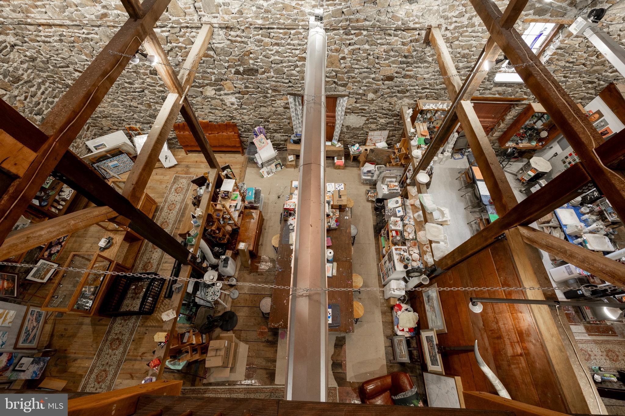 Real estate listing preview #8