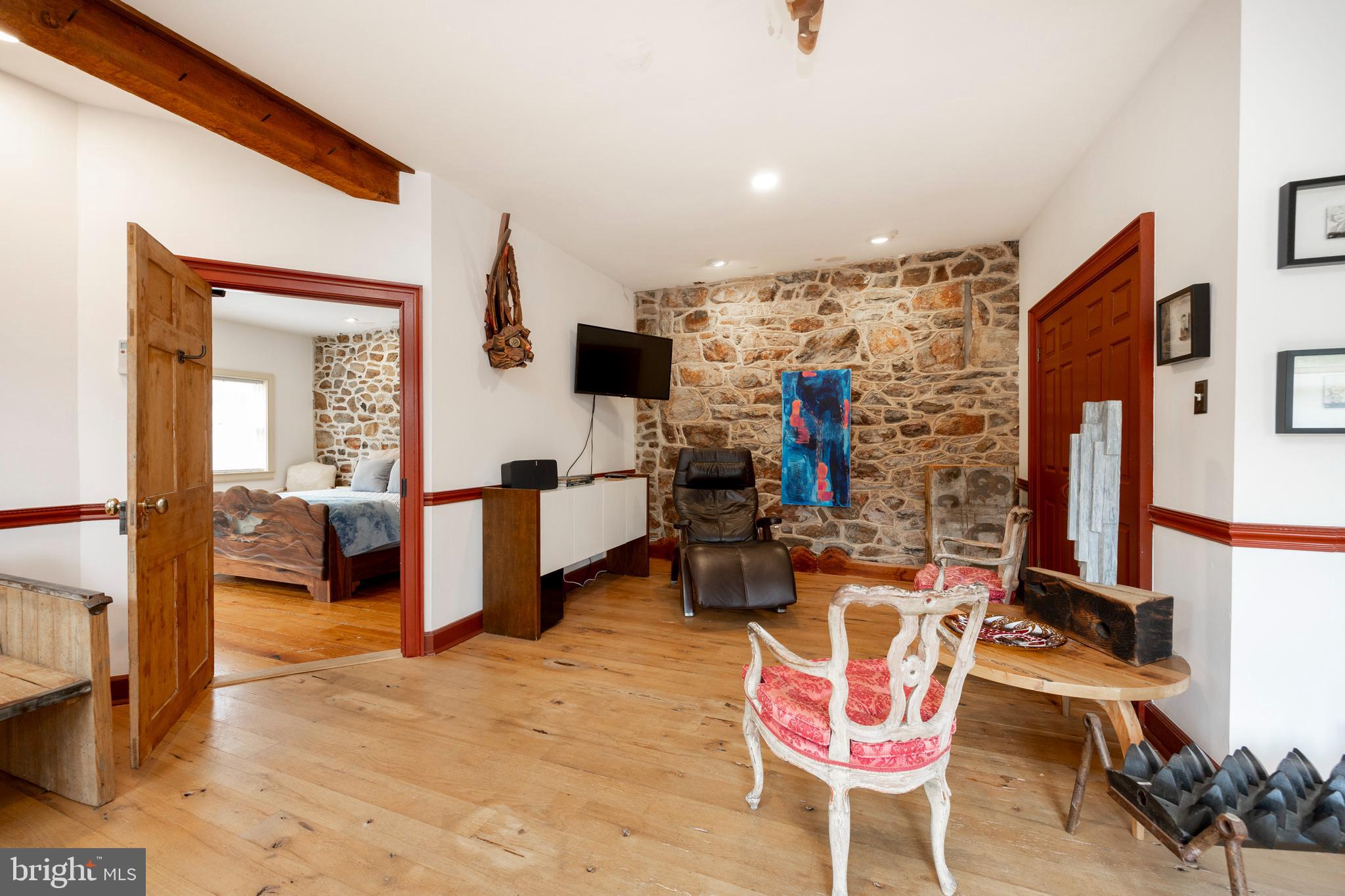 Real estate listing preview #37