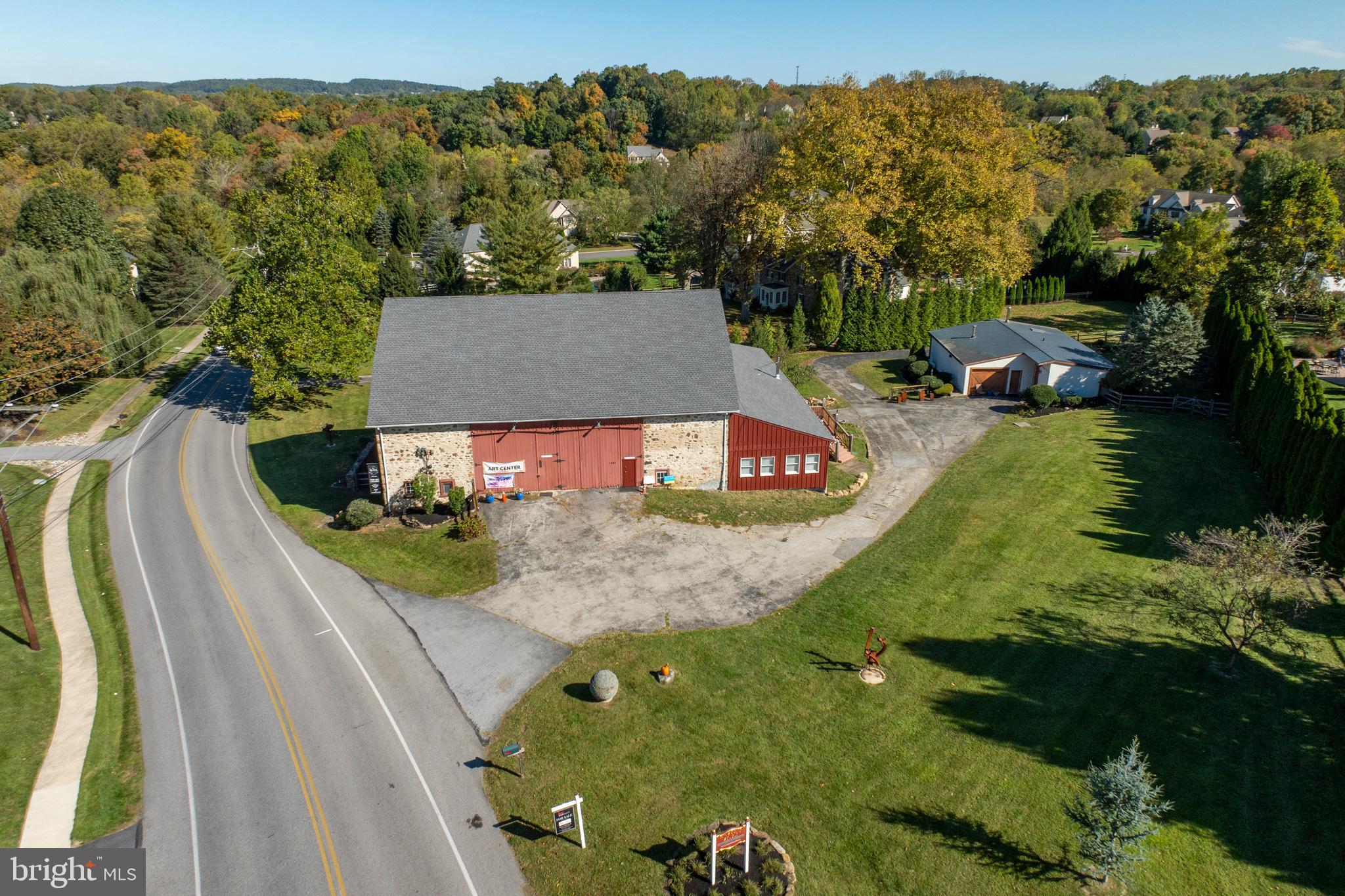 Real estate listing preview #2