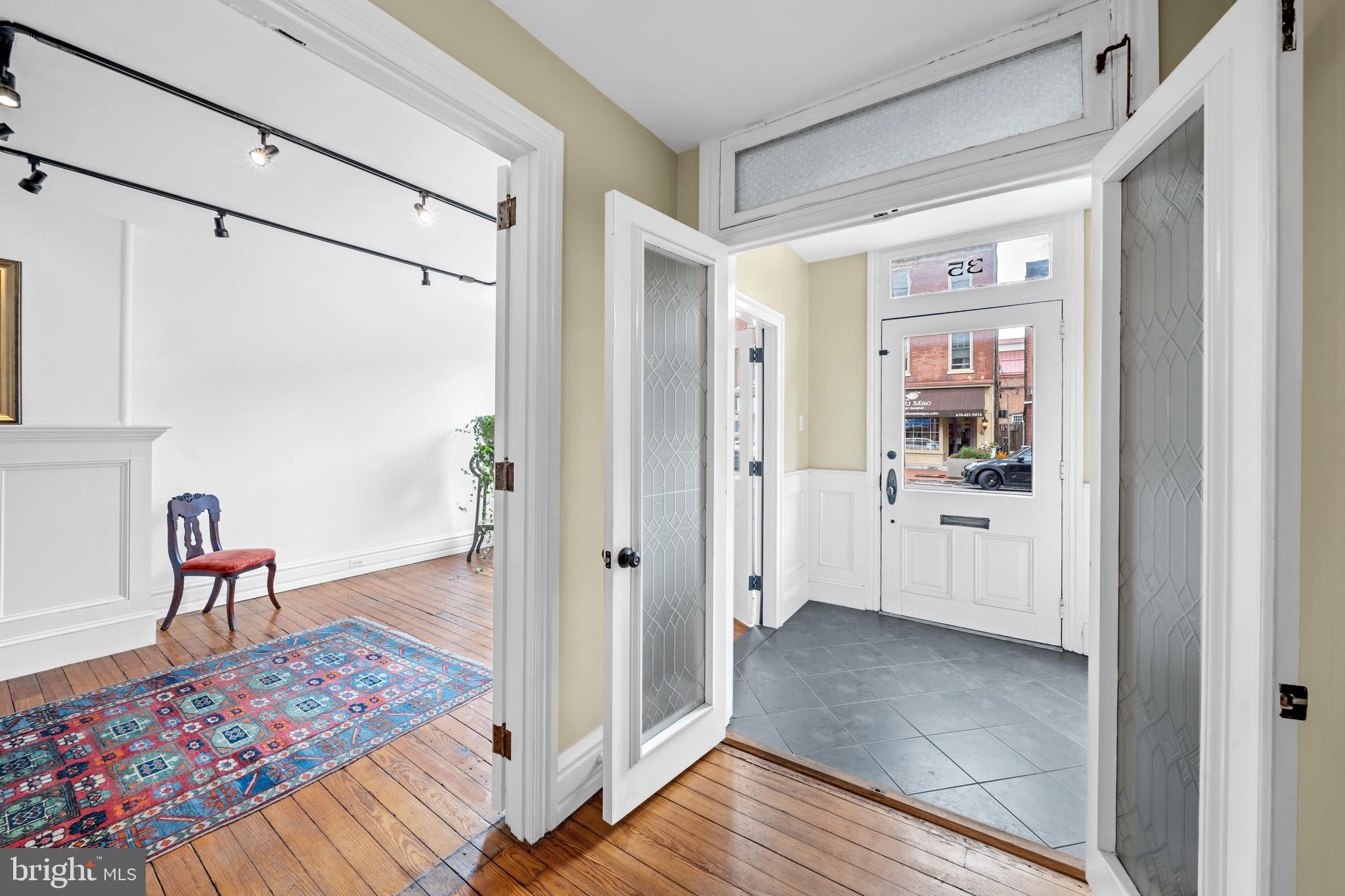 Real estate listing preview #4