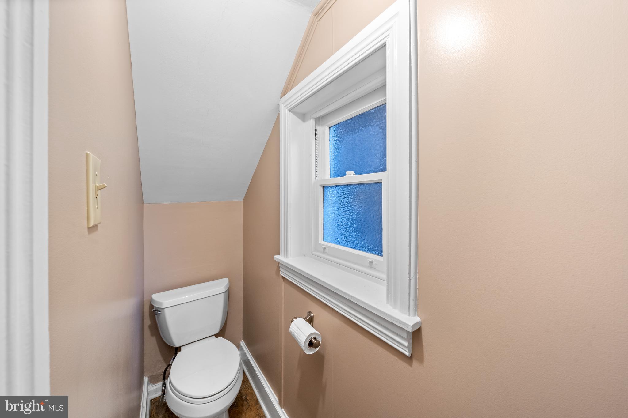 Real estate listing preview #16