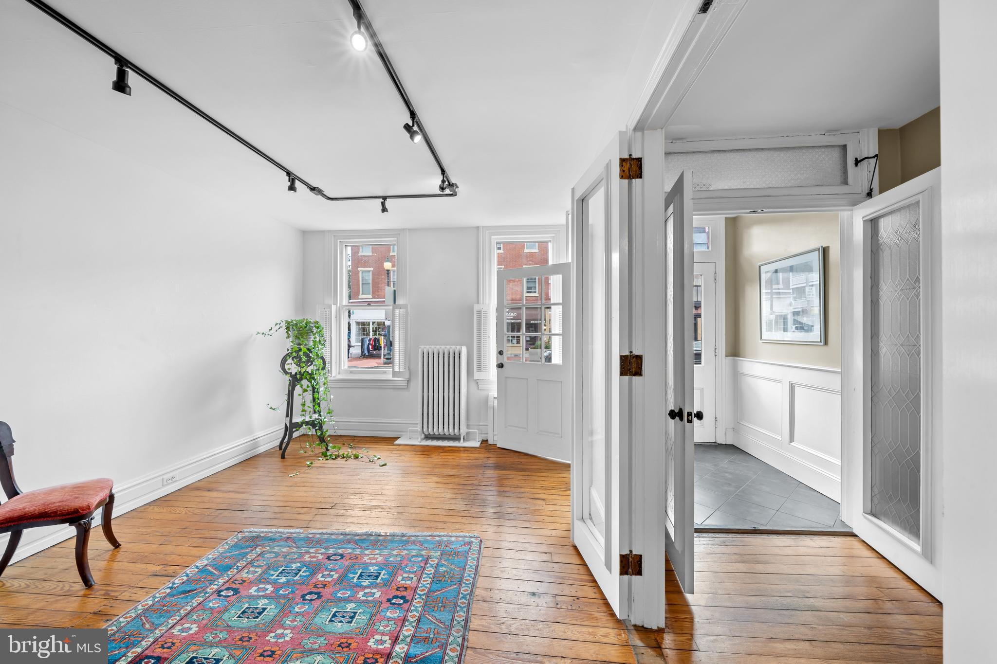 Real estate listing preview #8