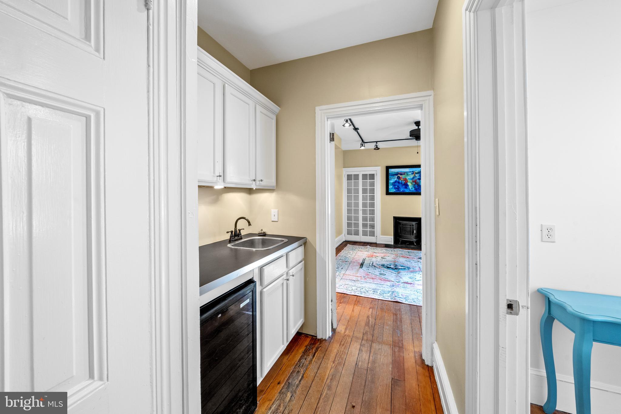 Real estate listing preview #14