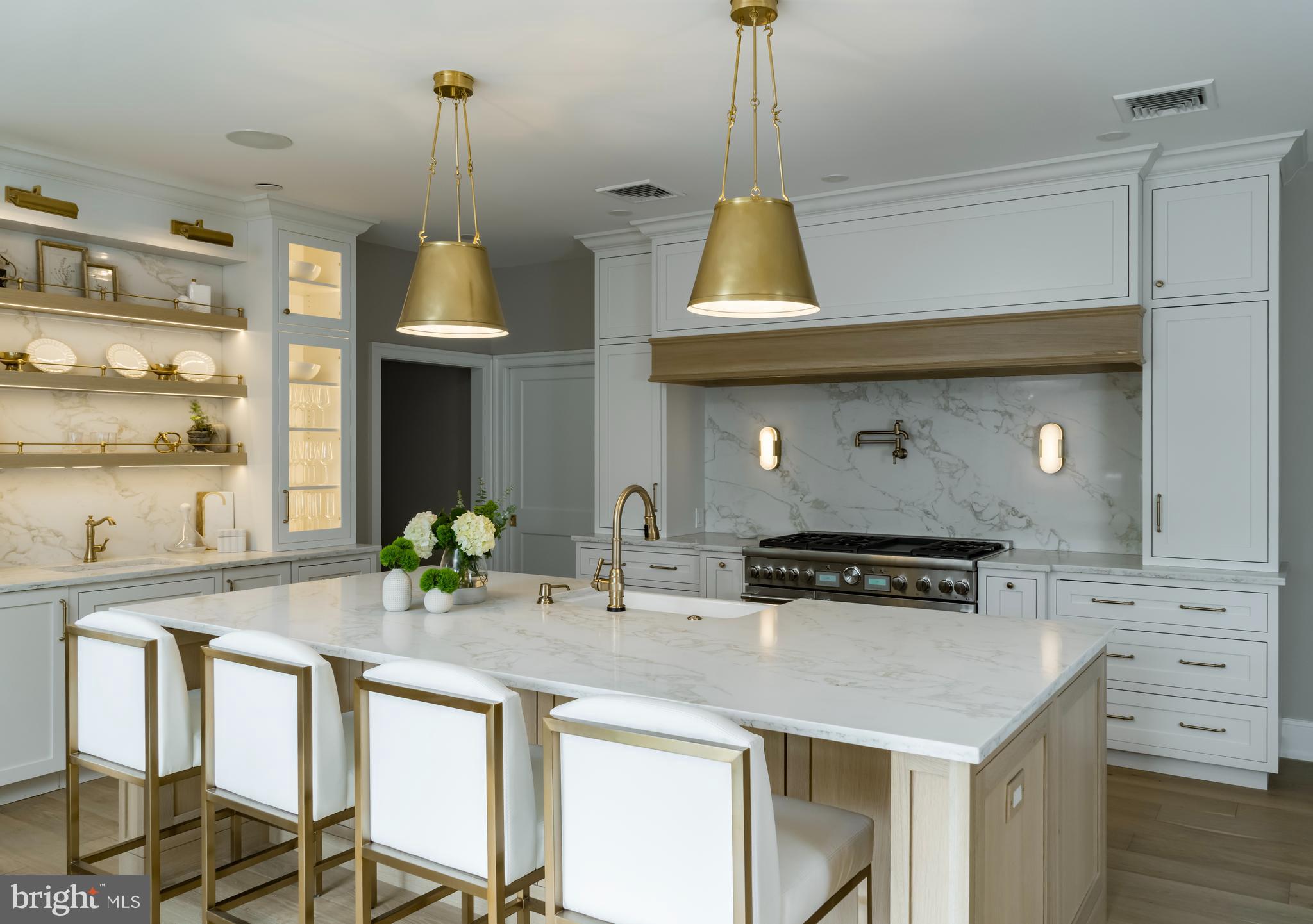 Real estate listing preview #12