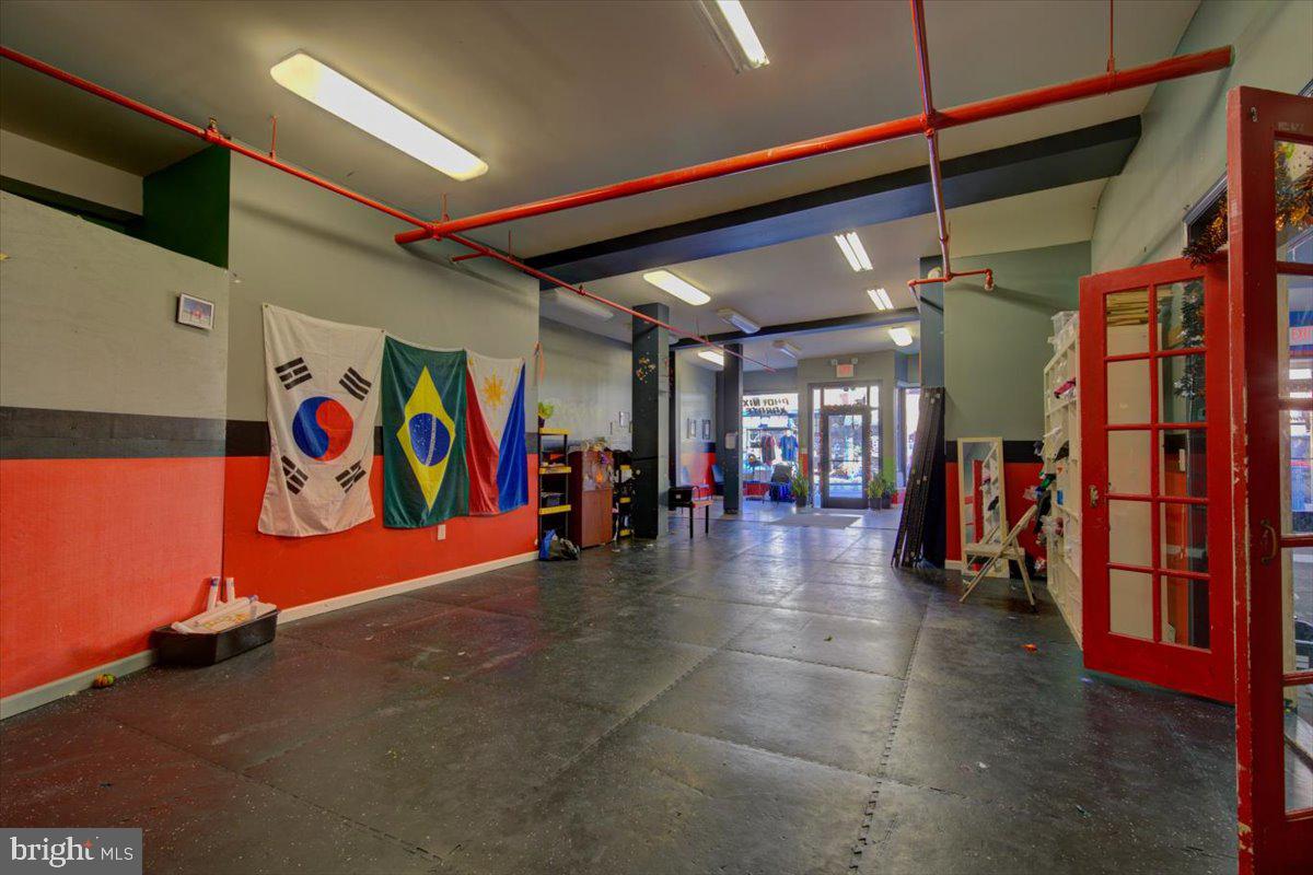 Real estate listing preview #12