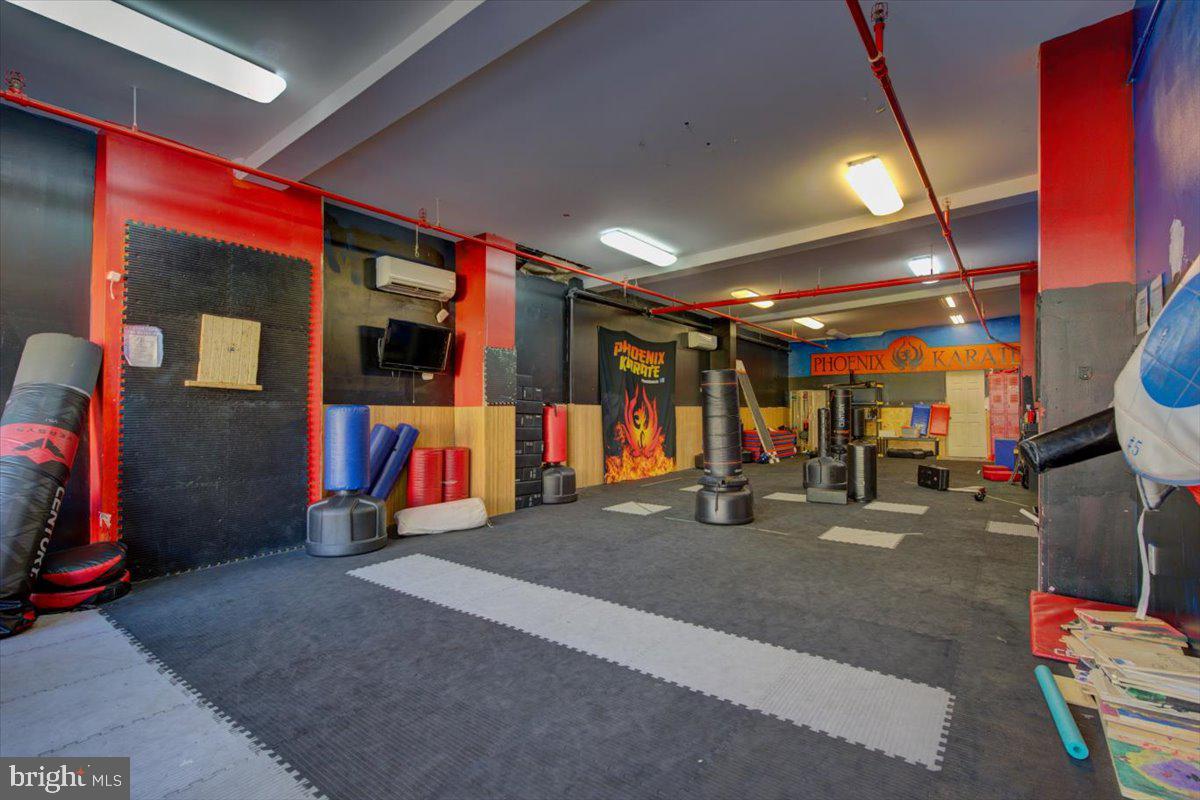 Real estate listing preview #10