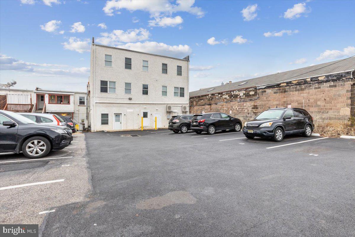 Real estate listing preview #28