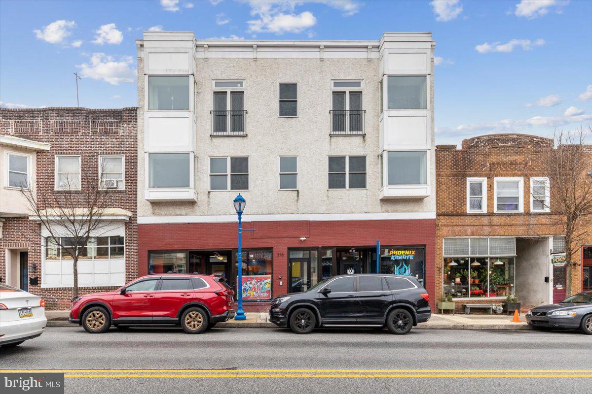 Real estate listing preview #1