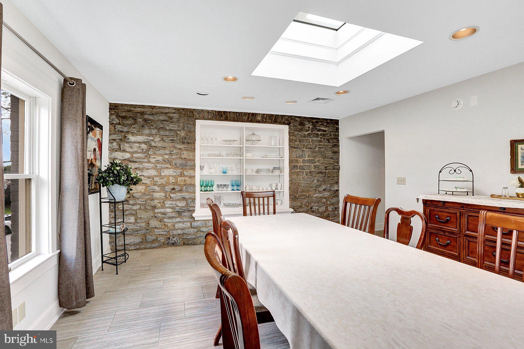 Real estate listing preview #33