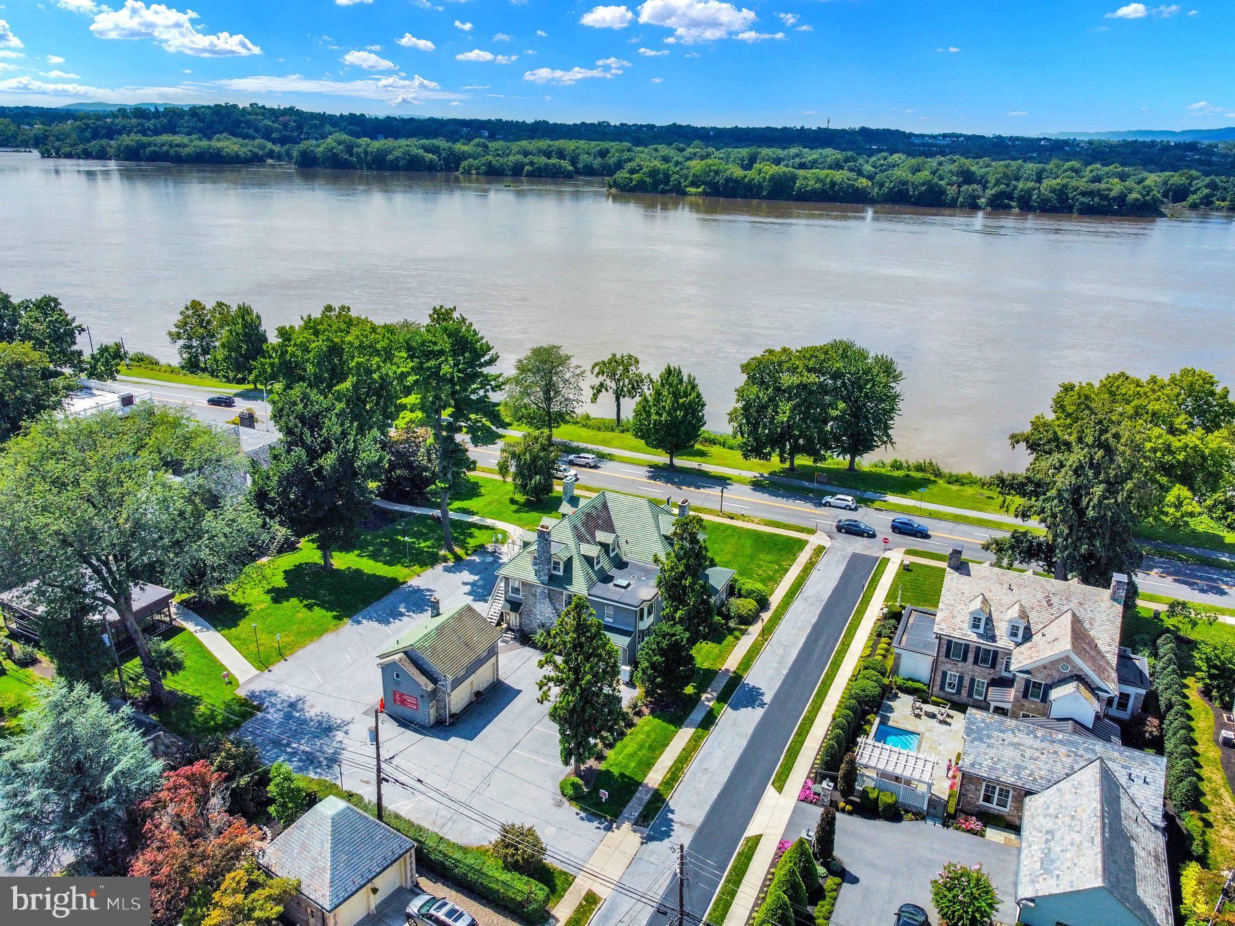 Real estate listing preview #58