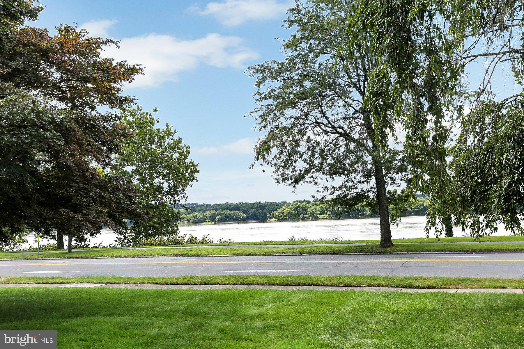 Real estate listing preview #52