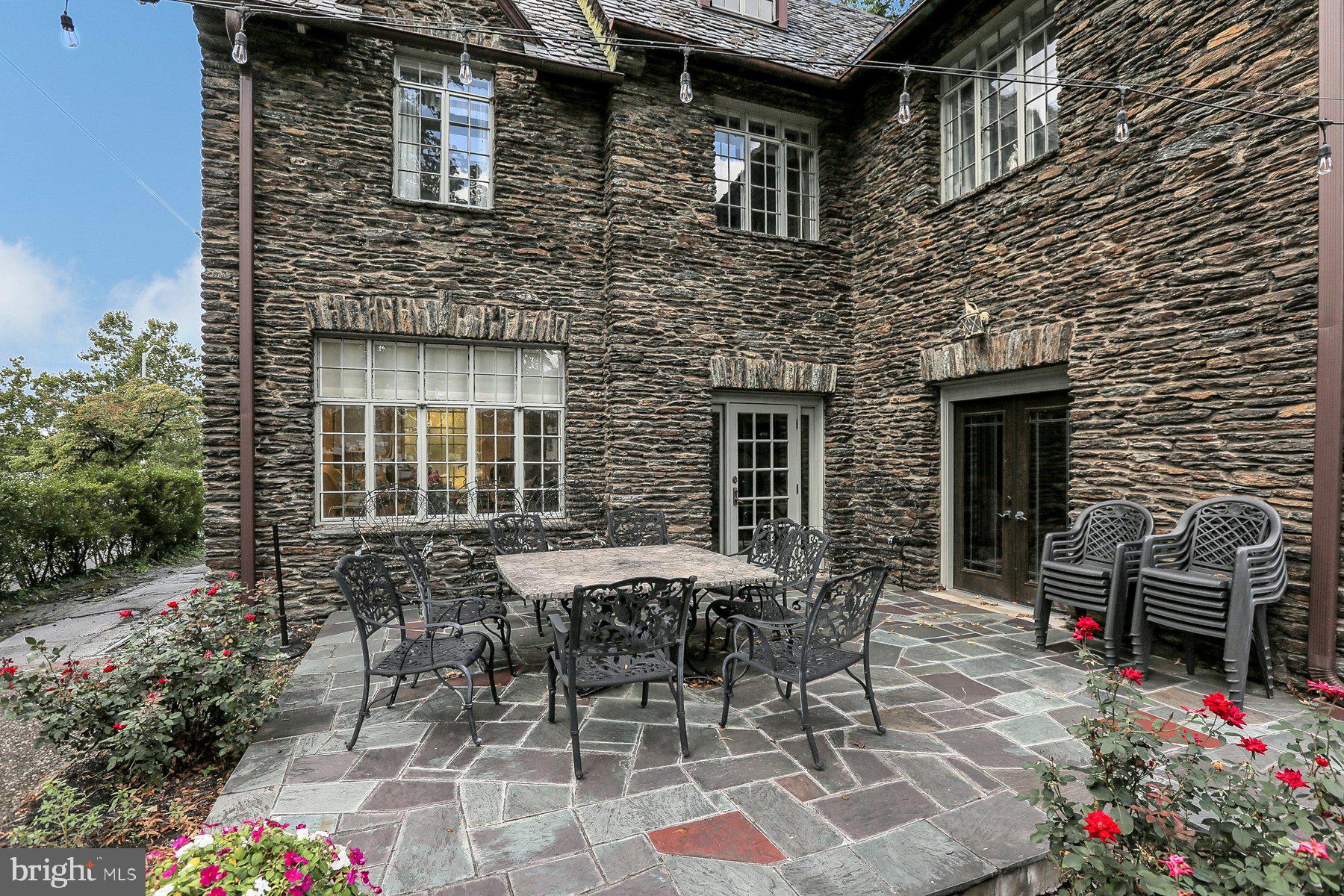 Real estate listing preview #64