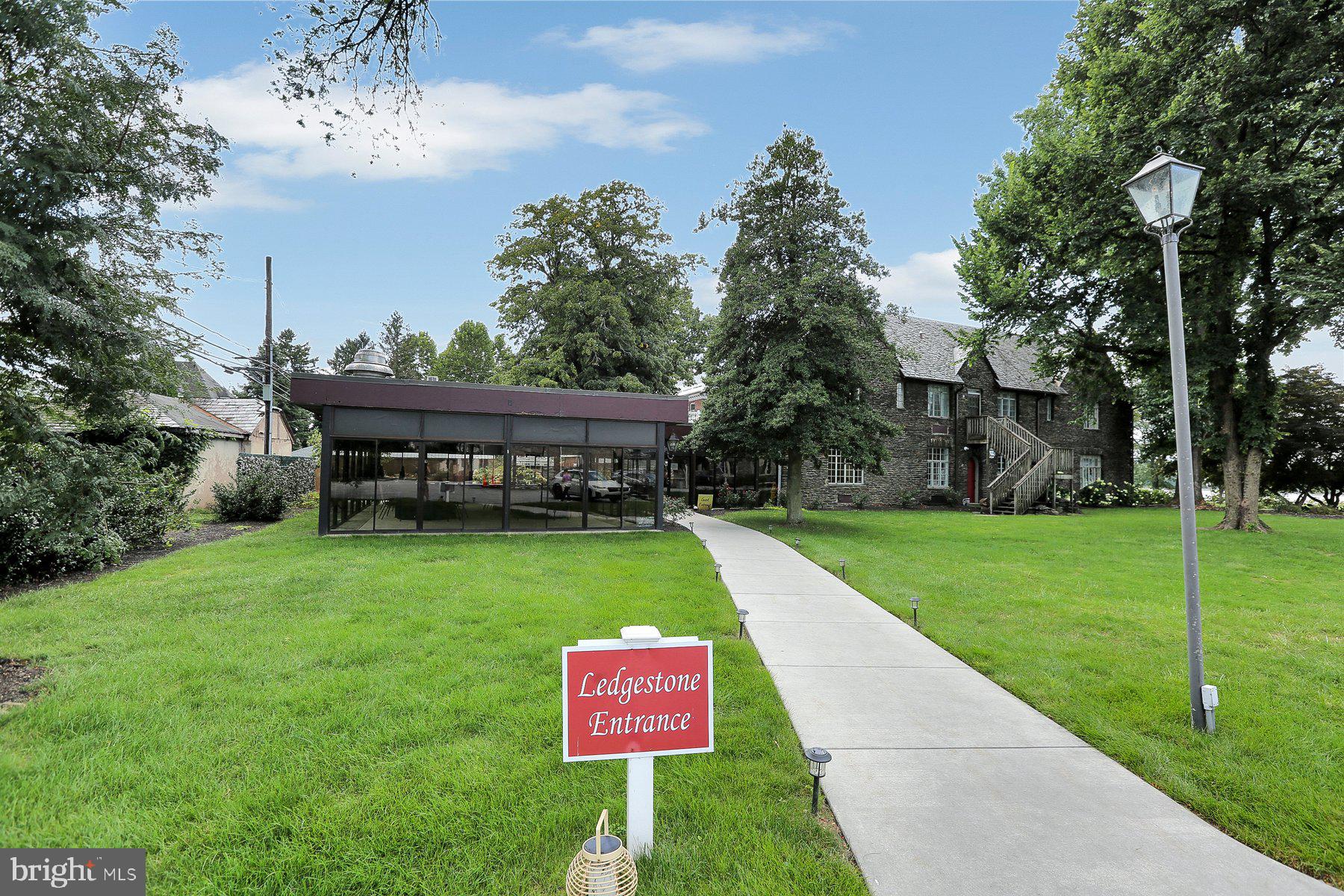 Real estate listing preview #57