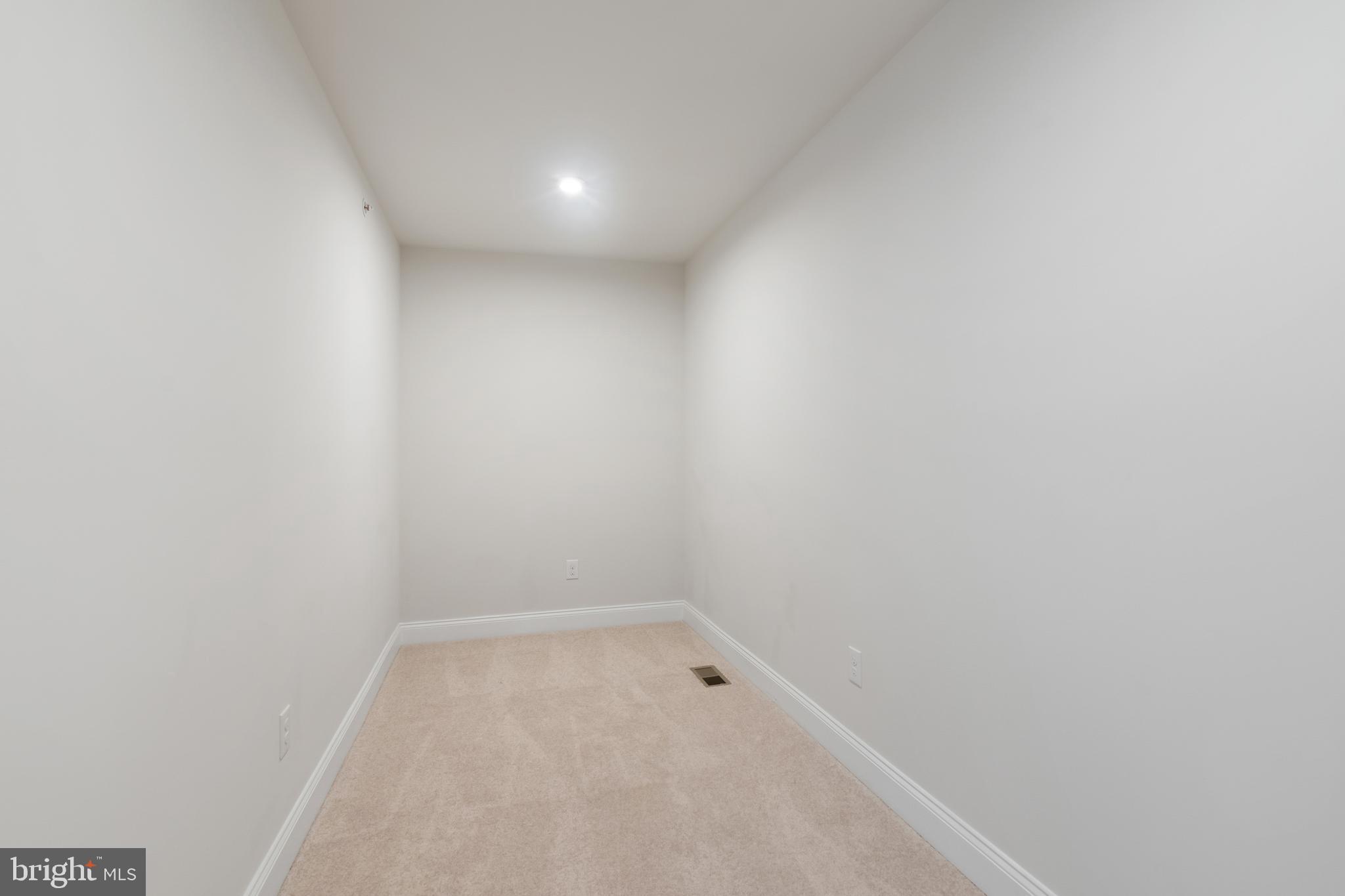 Real estate listing preview #35