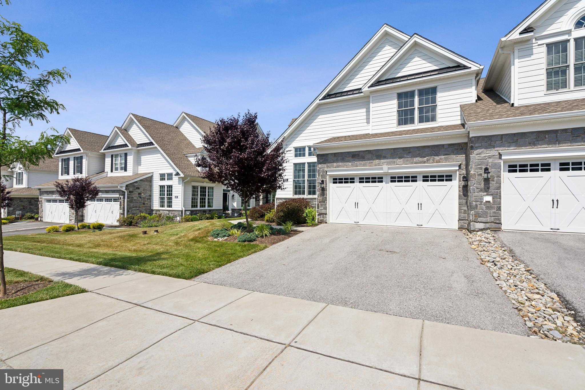 Real estate listing preview #3