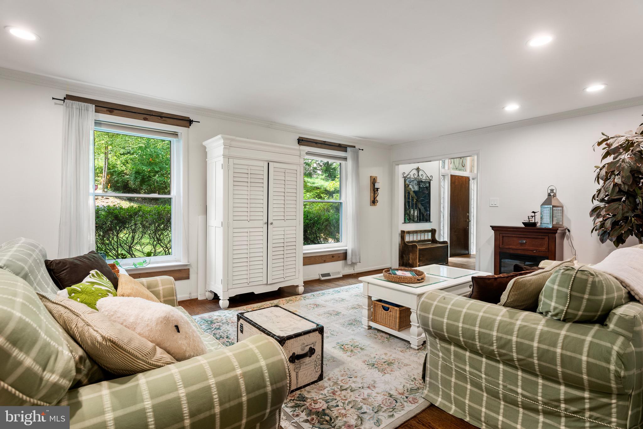 Real estate listing preview #11