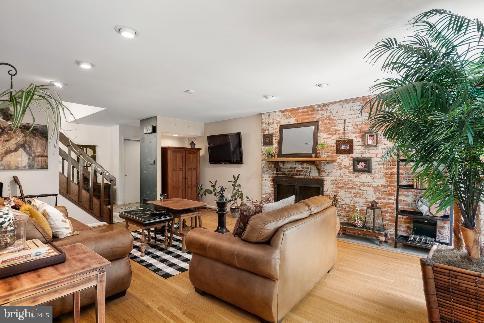 Real estate listing preview #15