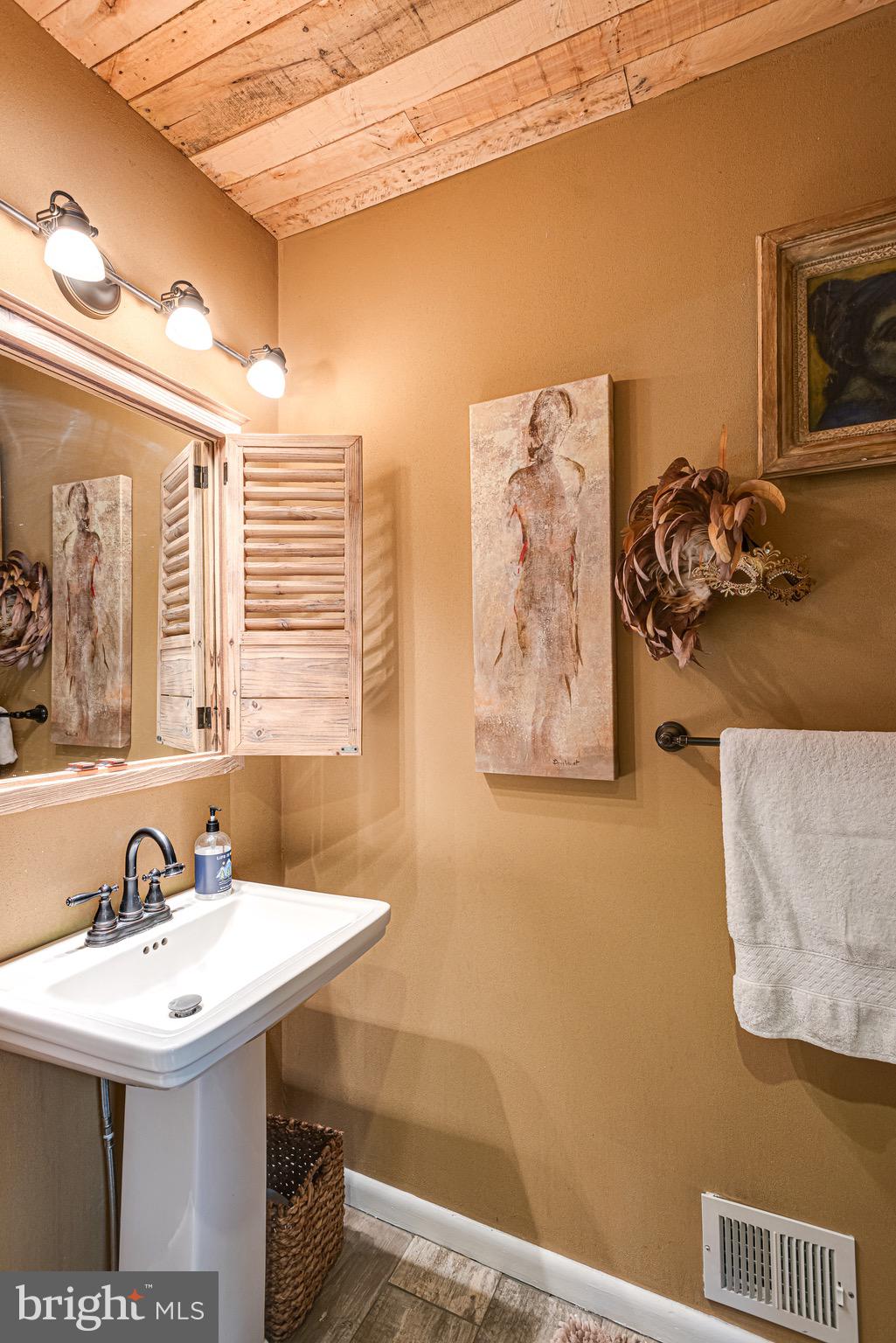 Real estate listing preview #33