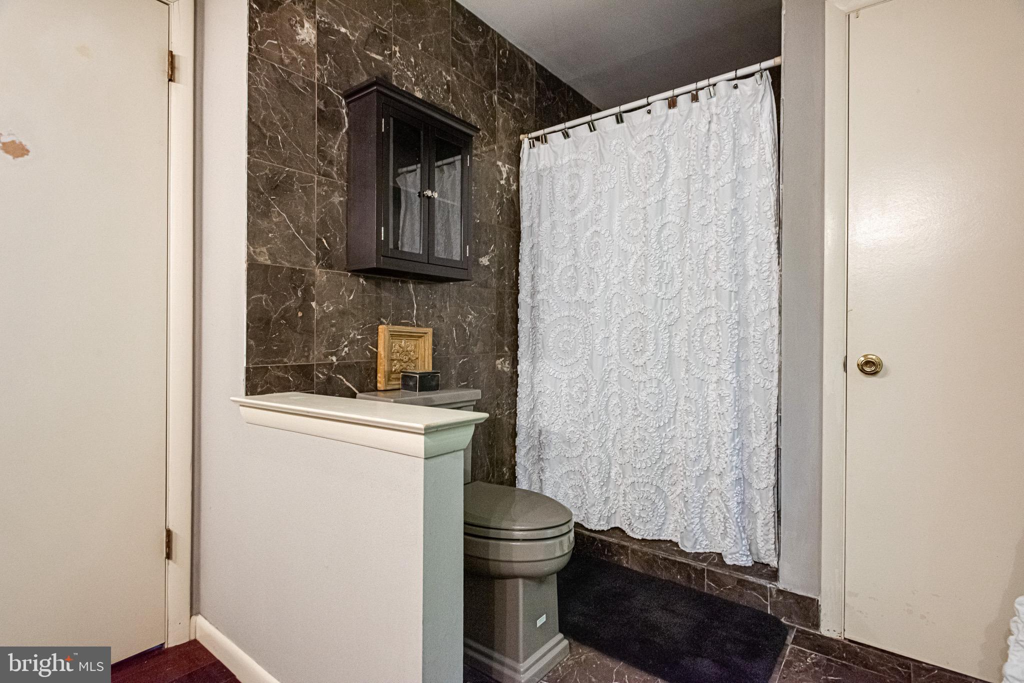 Real estate listing preview #35