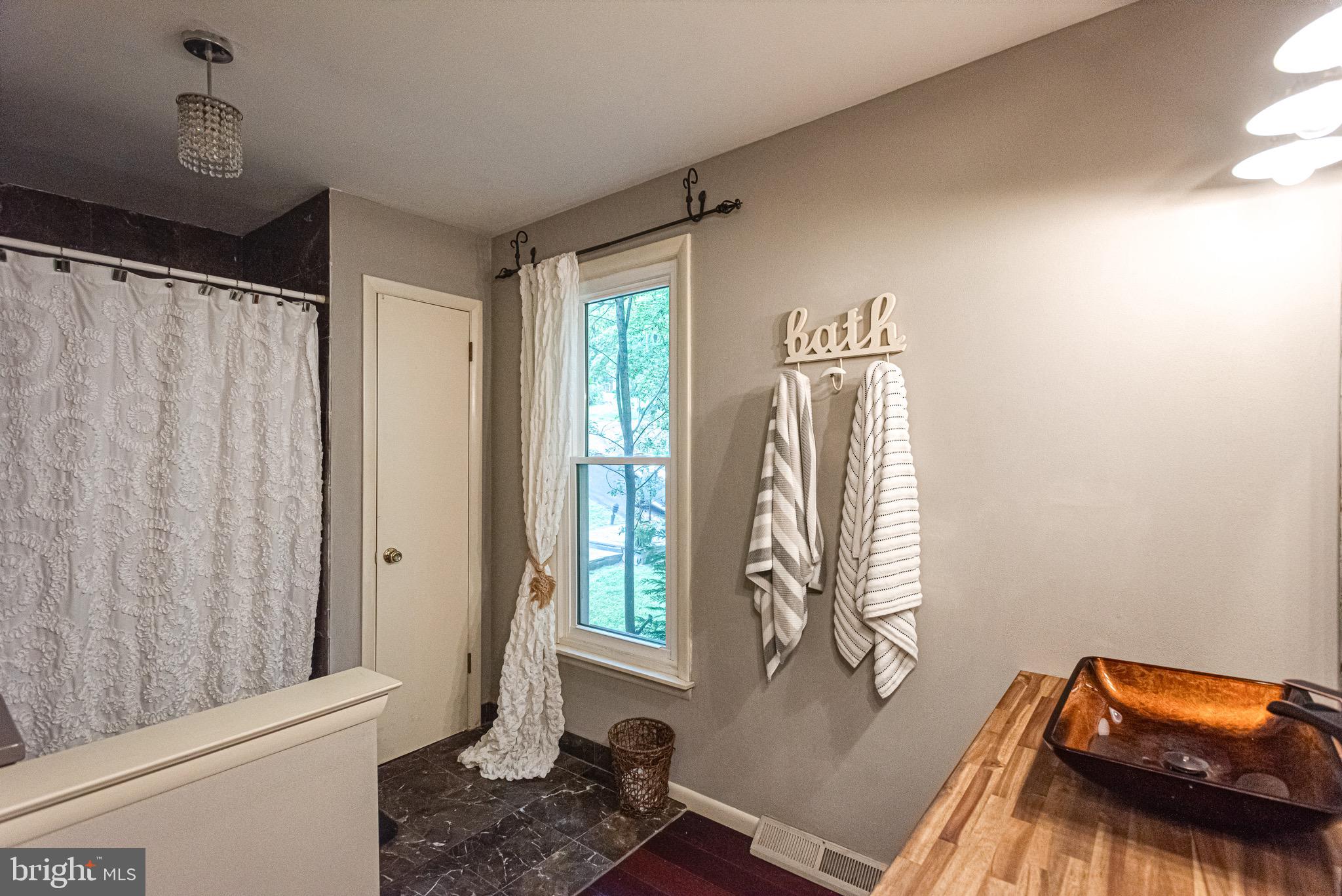 Real estate listing preview #36