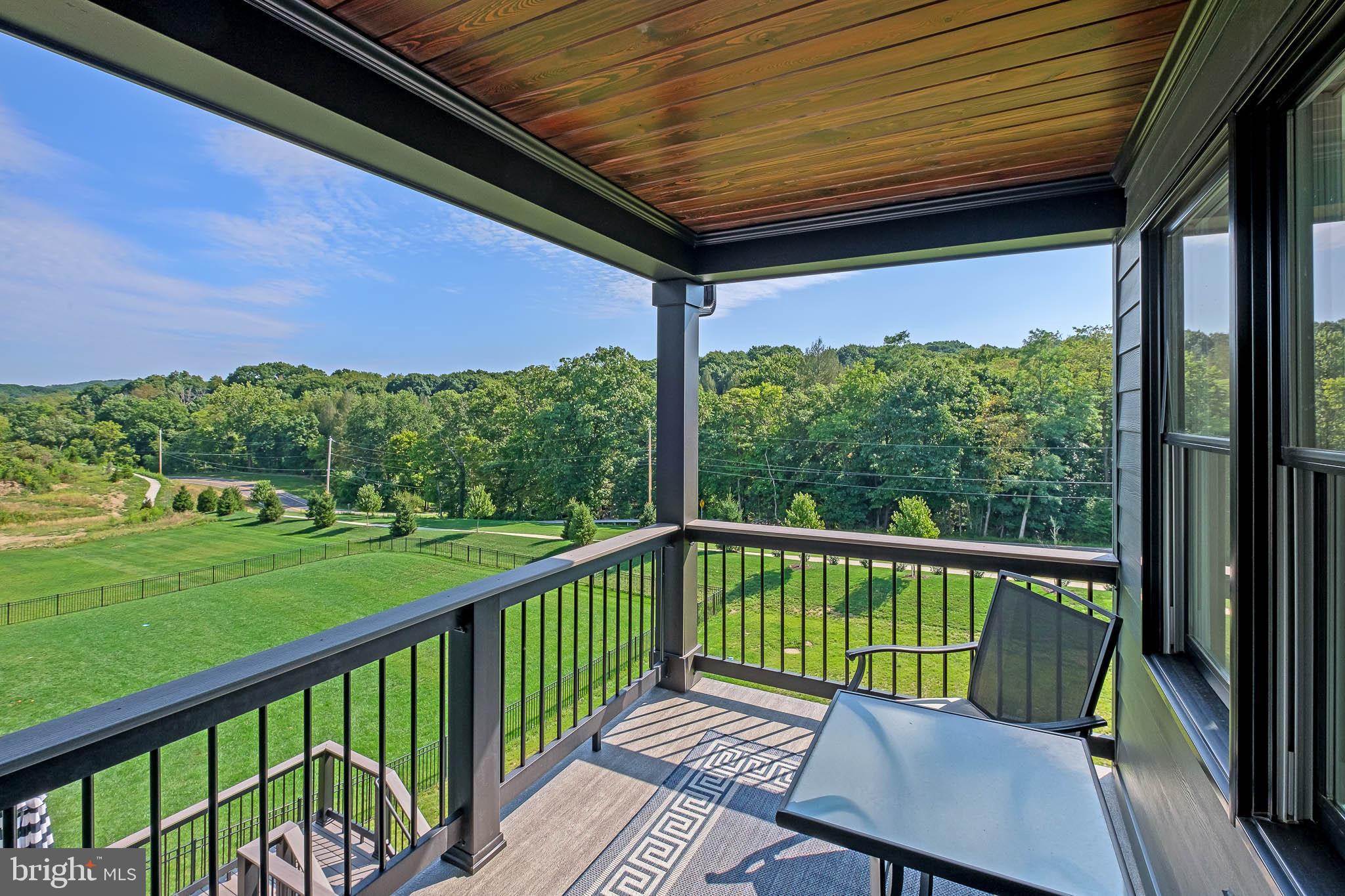 Real estate listing preview #24