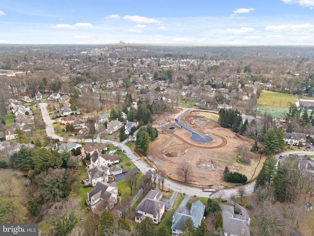 Real estate listing preview #3