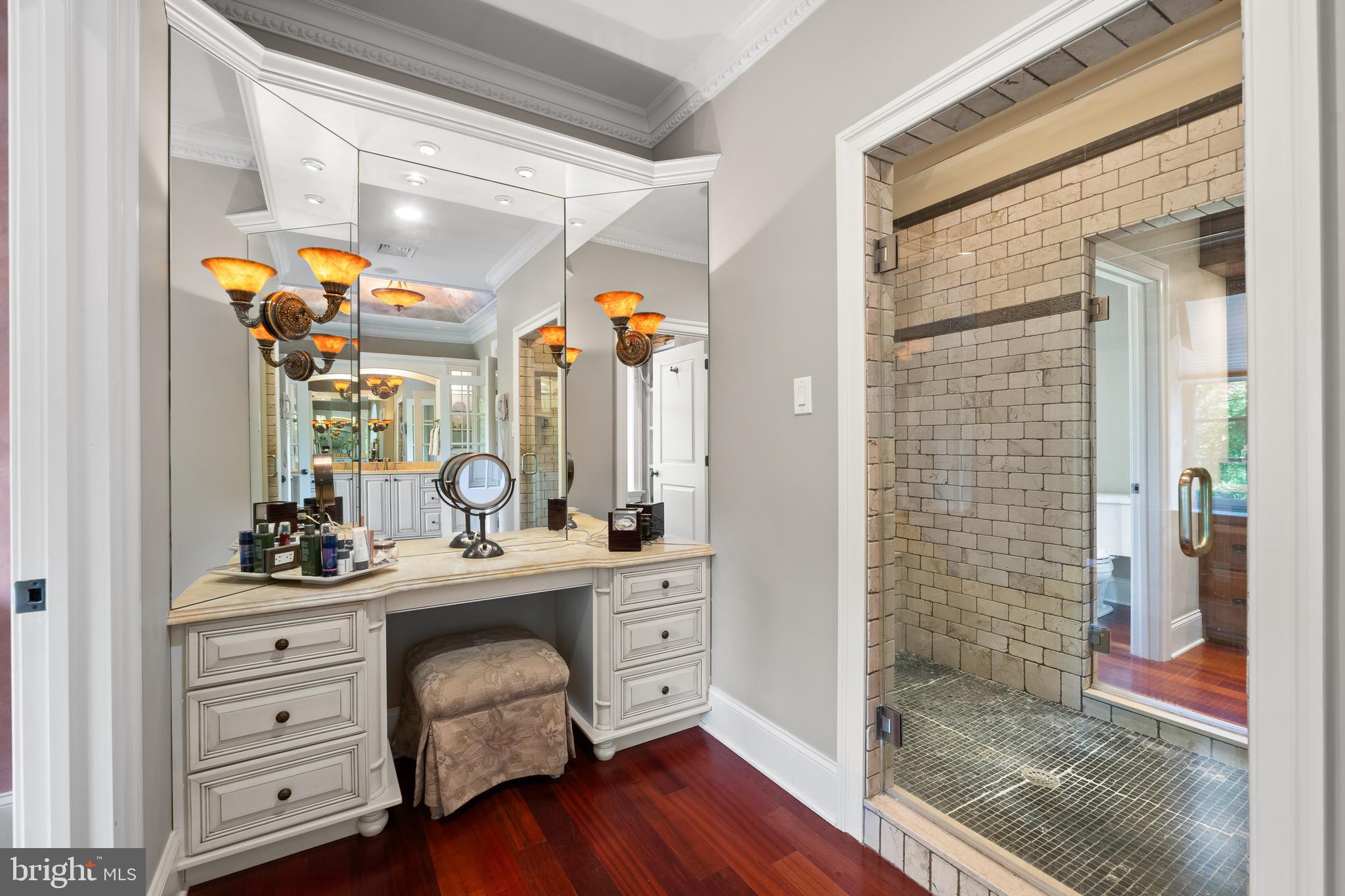 Real estate listing preview #34