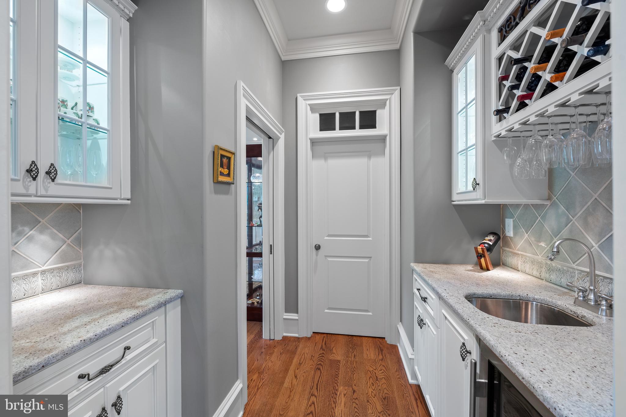 Real estate listing preview #9