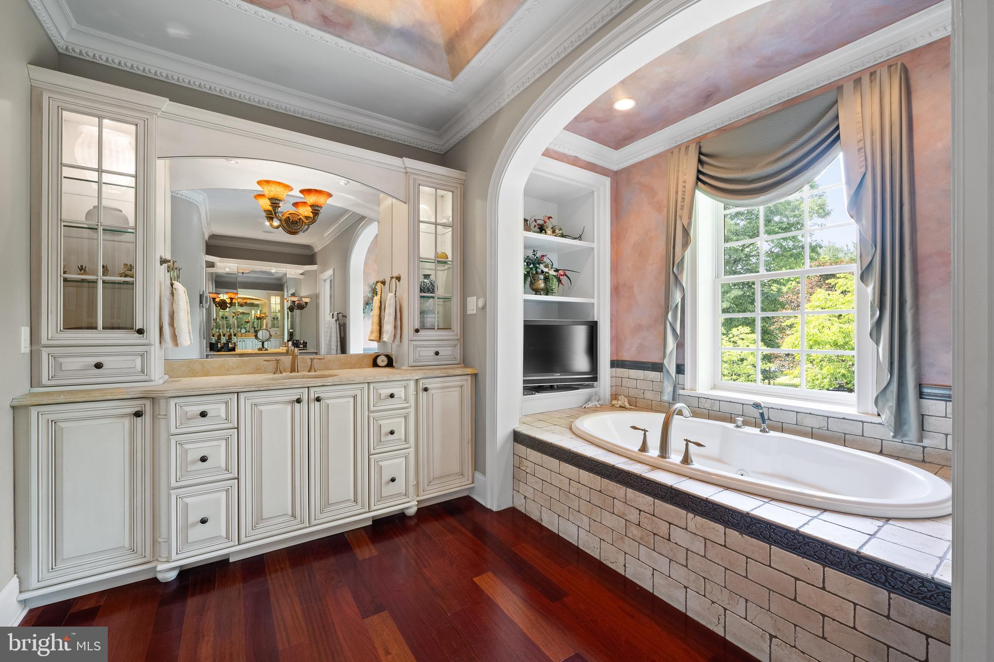 Real estate listing preview #33