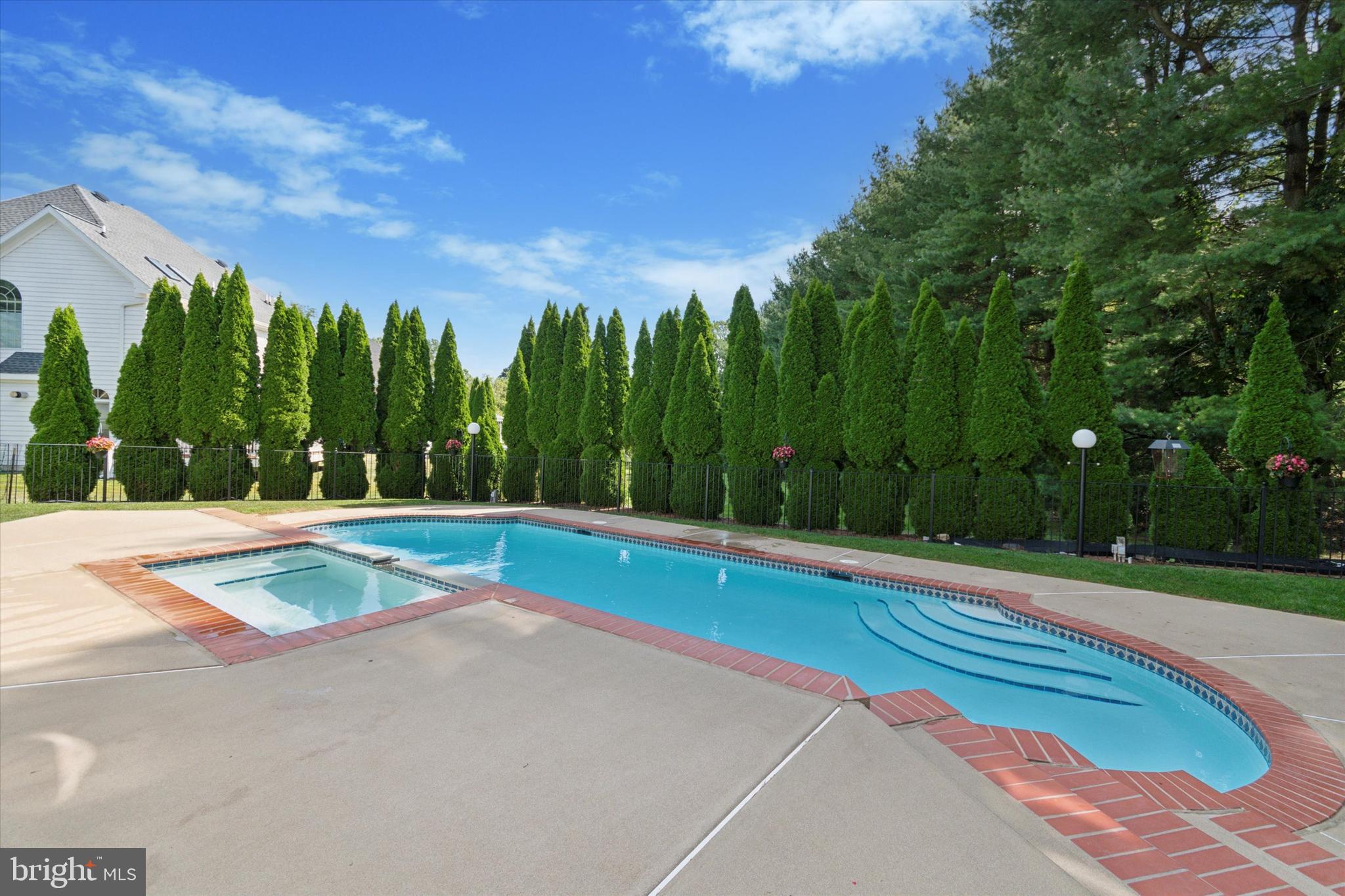 Real estate listing preview #59