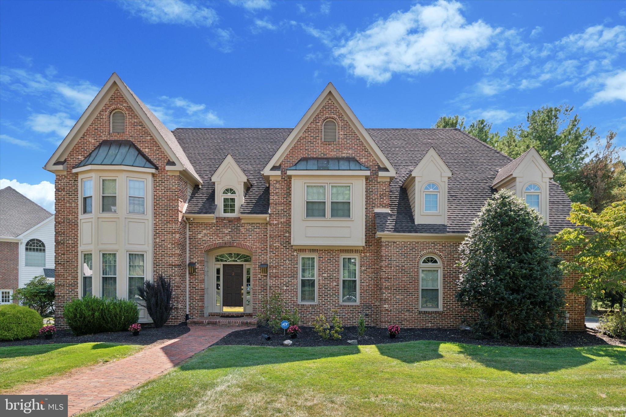 Real estate listing preview #1