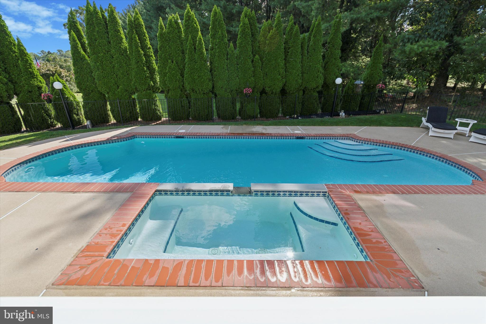 Real estate listing preview #58