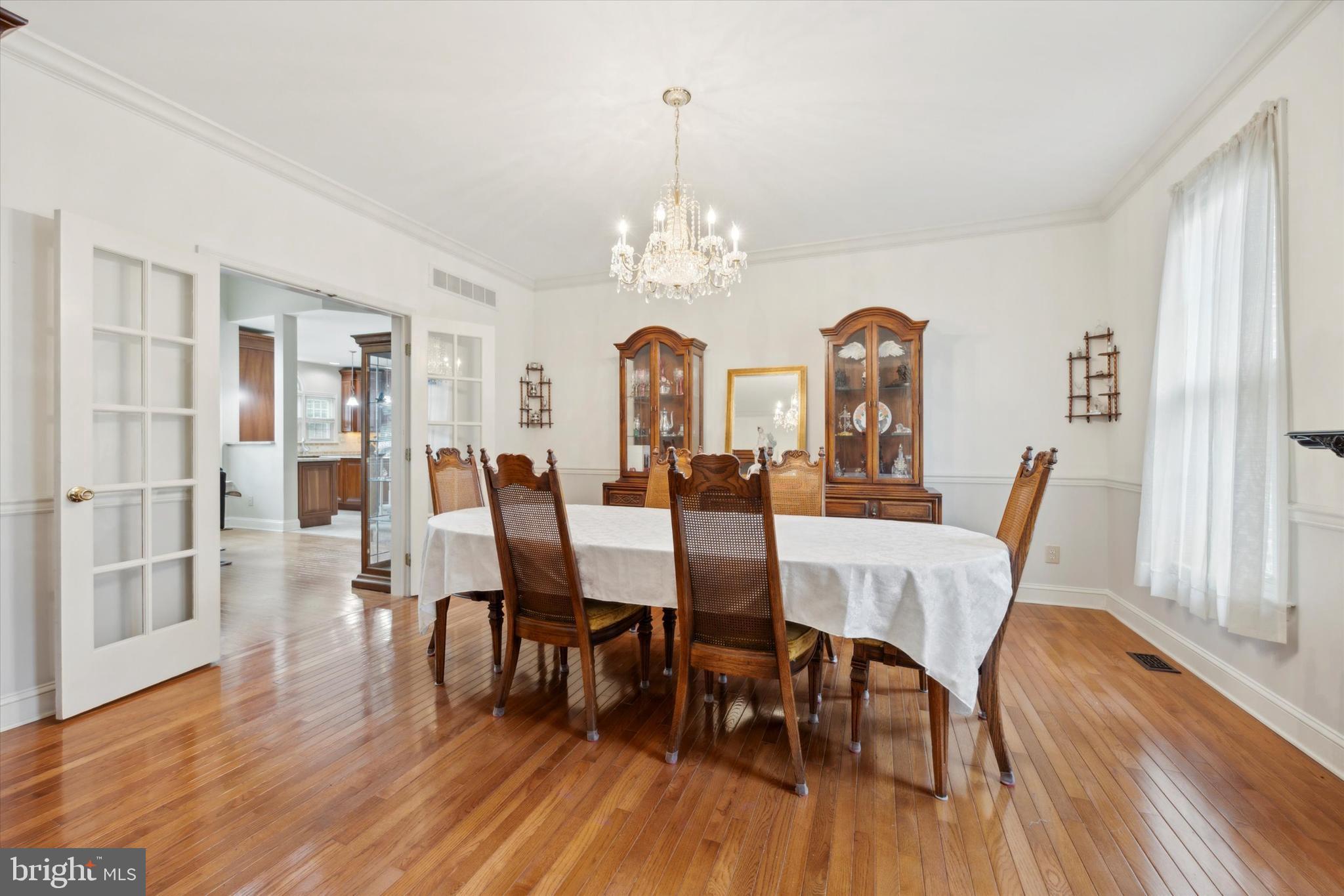 Real estate listing preview #9