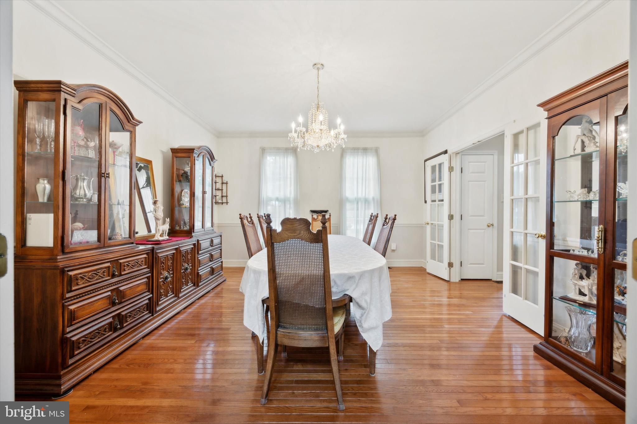 Real estate listing preview #8