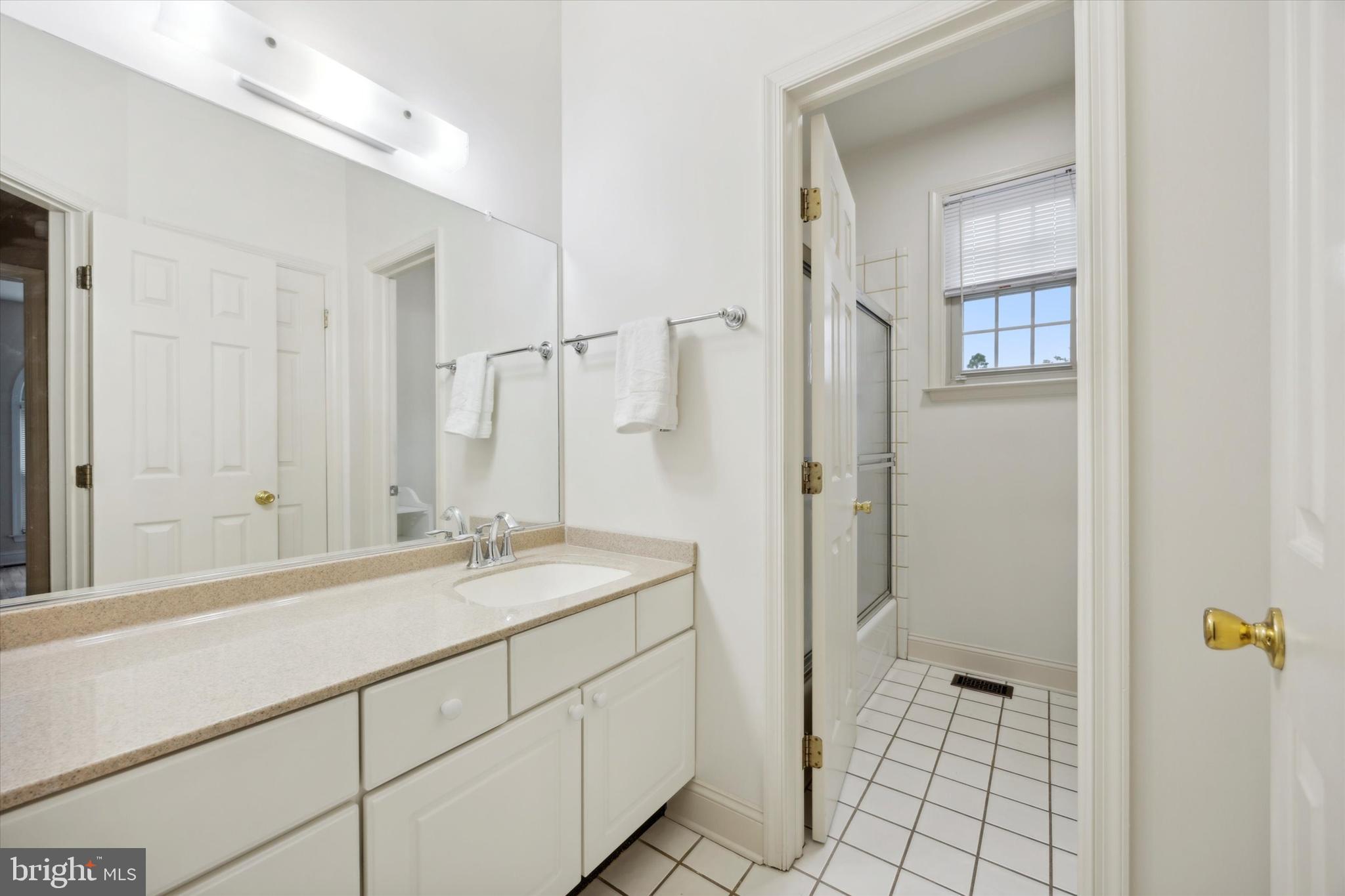 Real estate listing preview #23