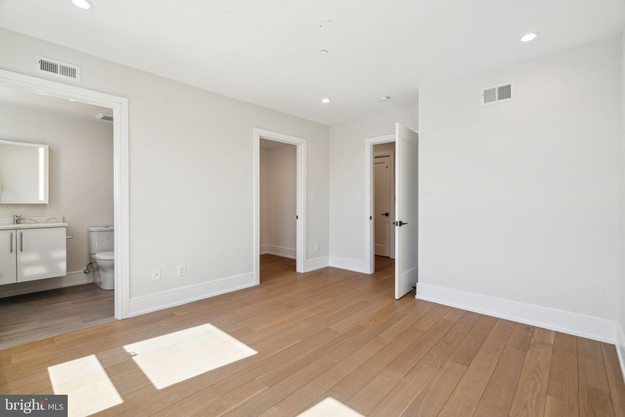 Real estate listing preview #36