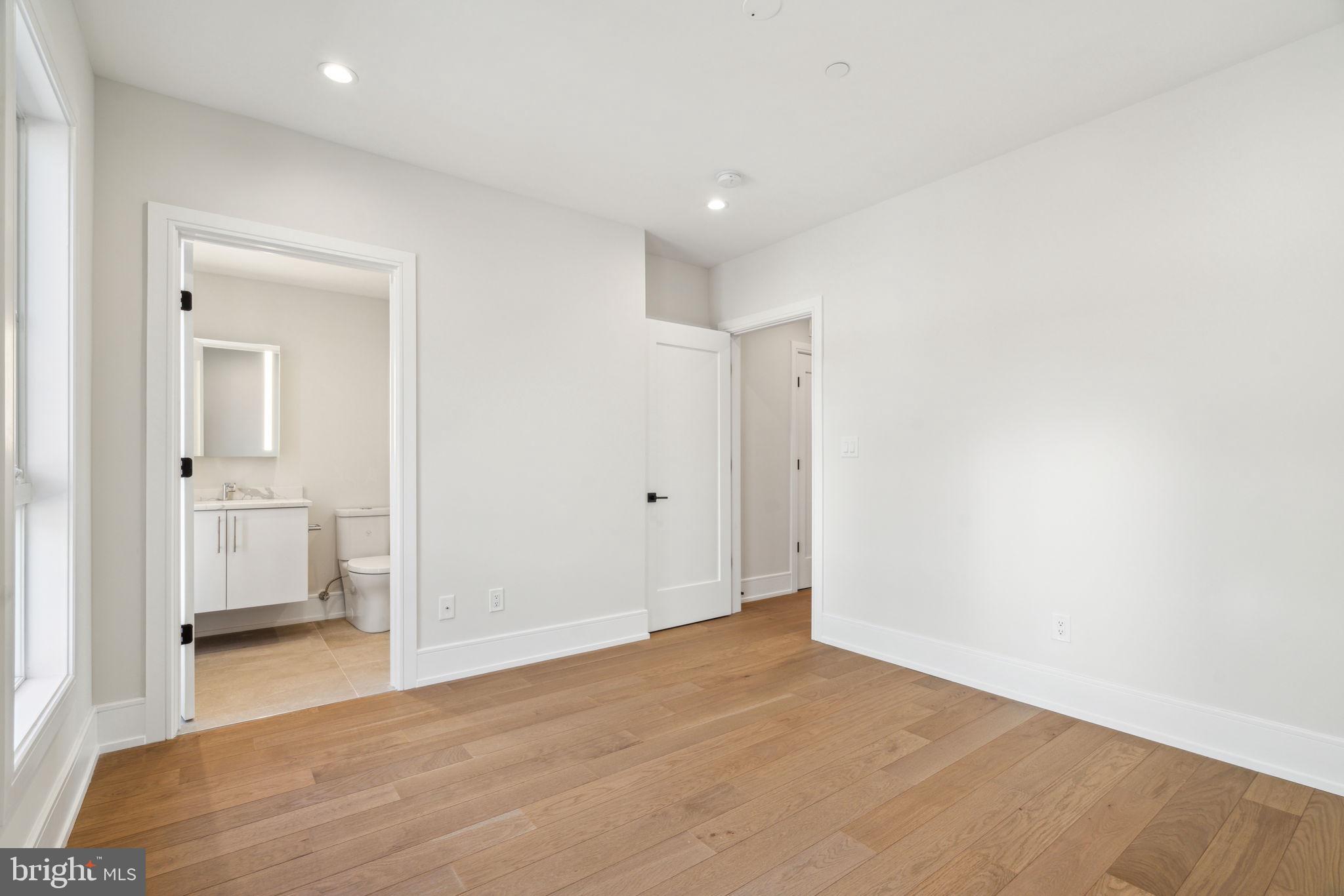 Real estate listing preview #43