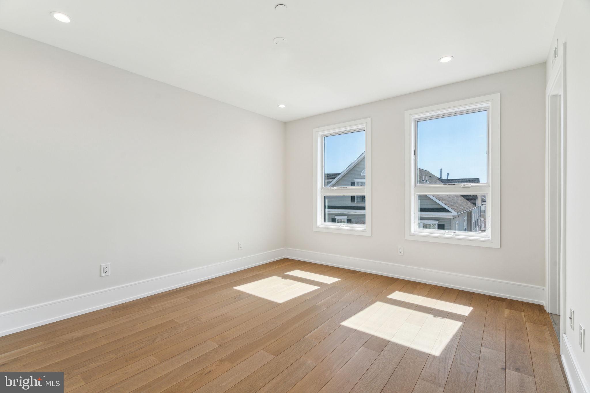 Real estate listing preview #34