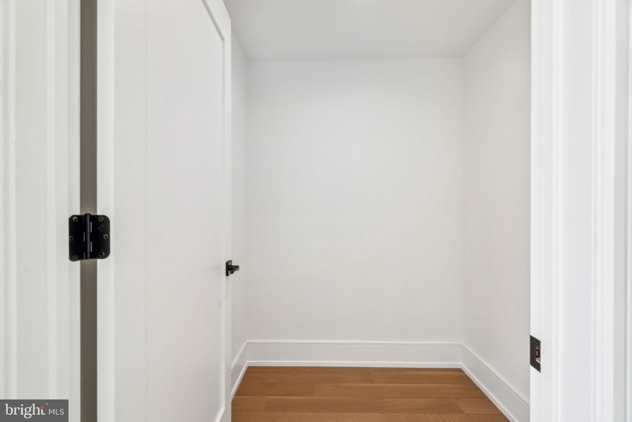 Real estate listing preview #37