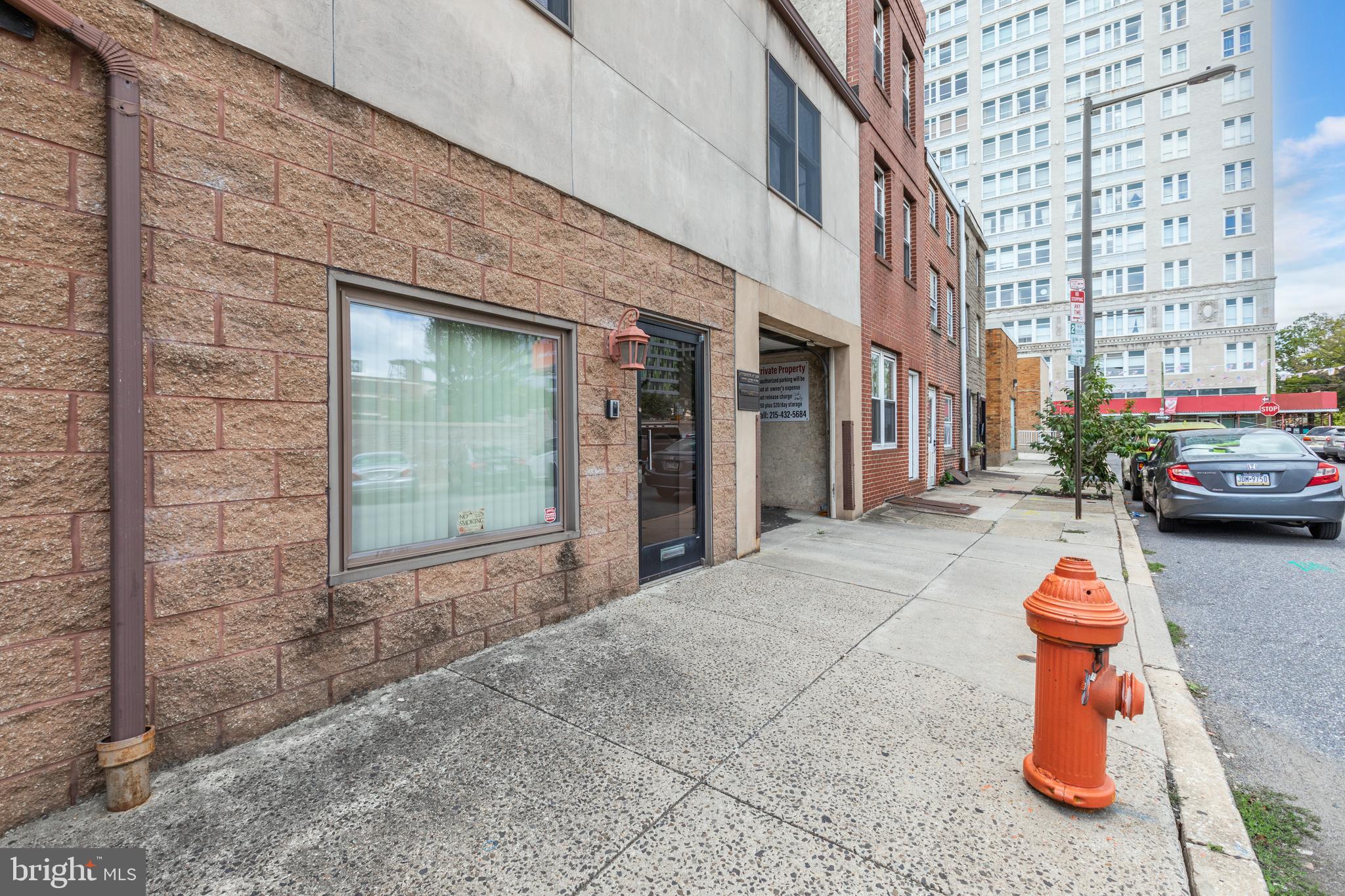 Real estate listing preview #9