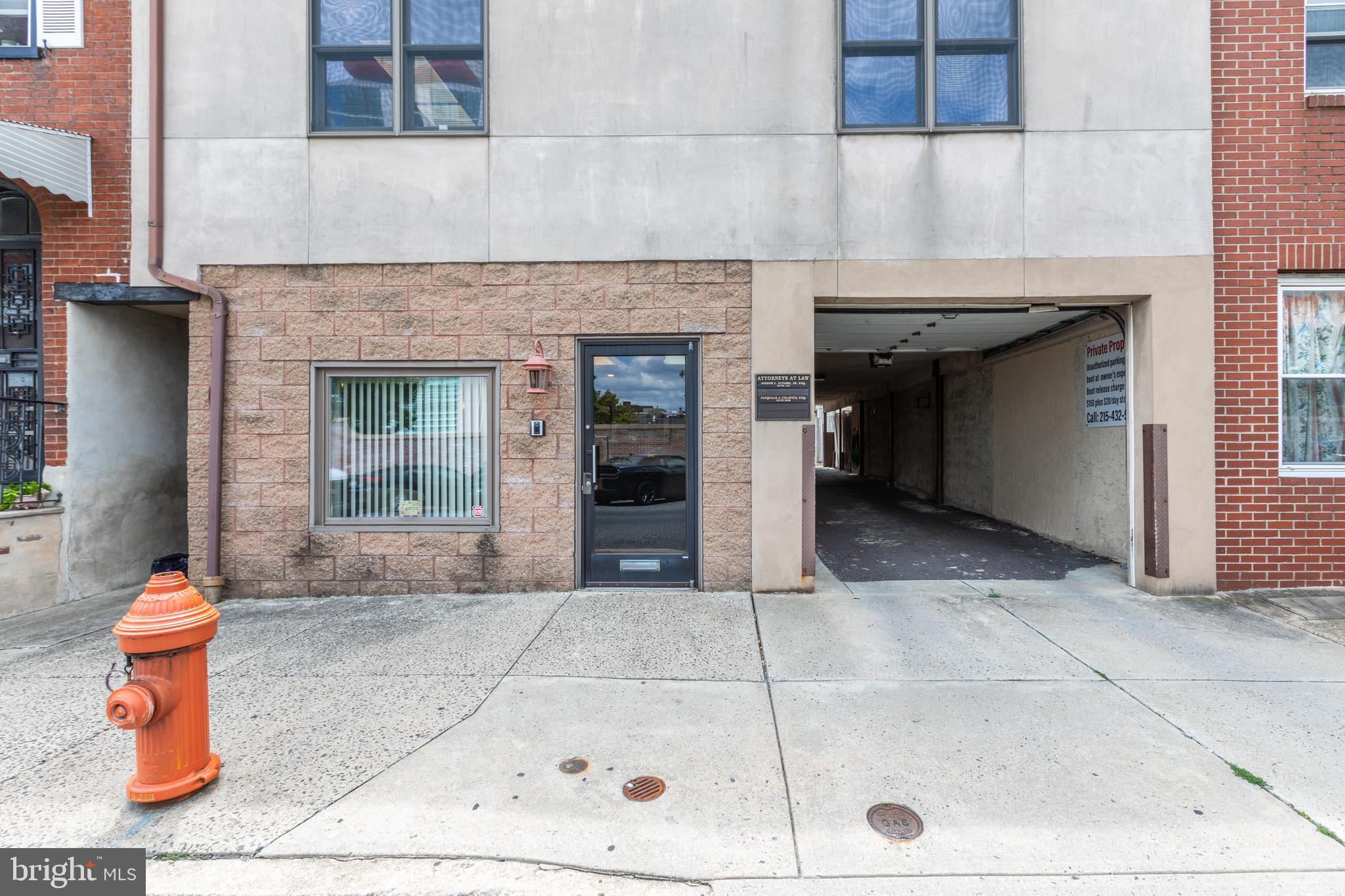 Real estate listing preview #2