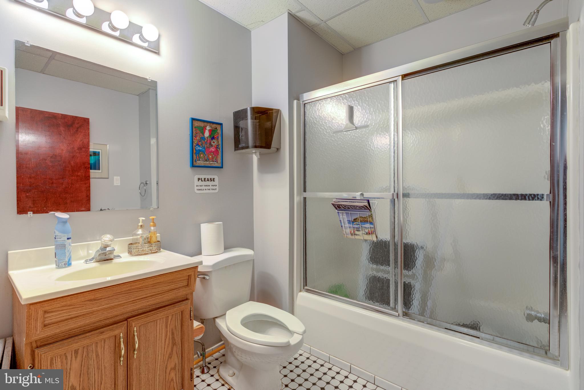 Real estate listing preview #24