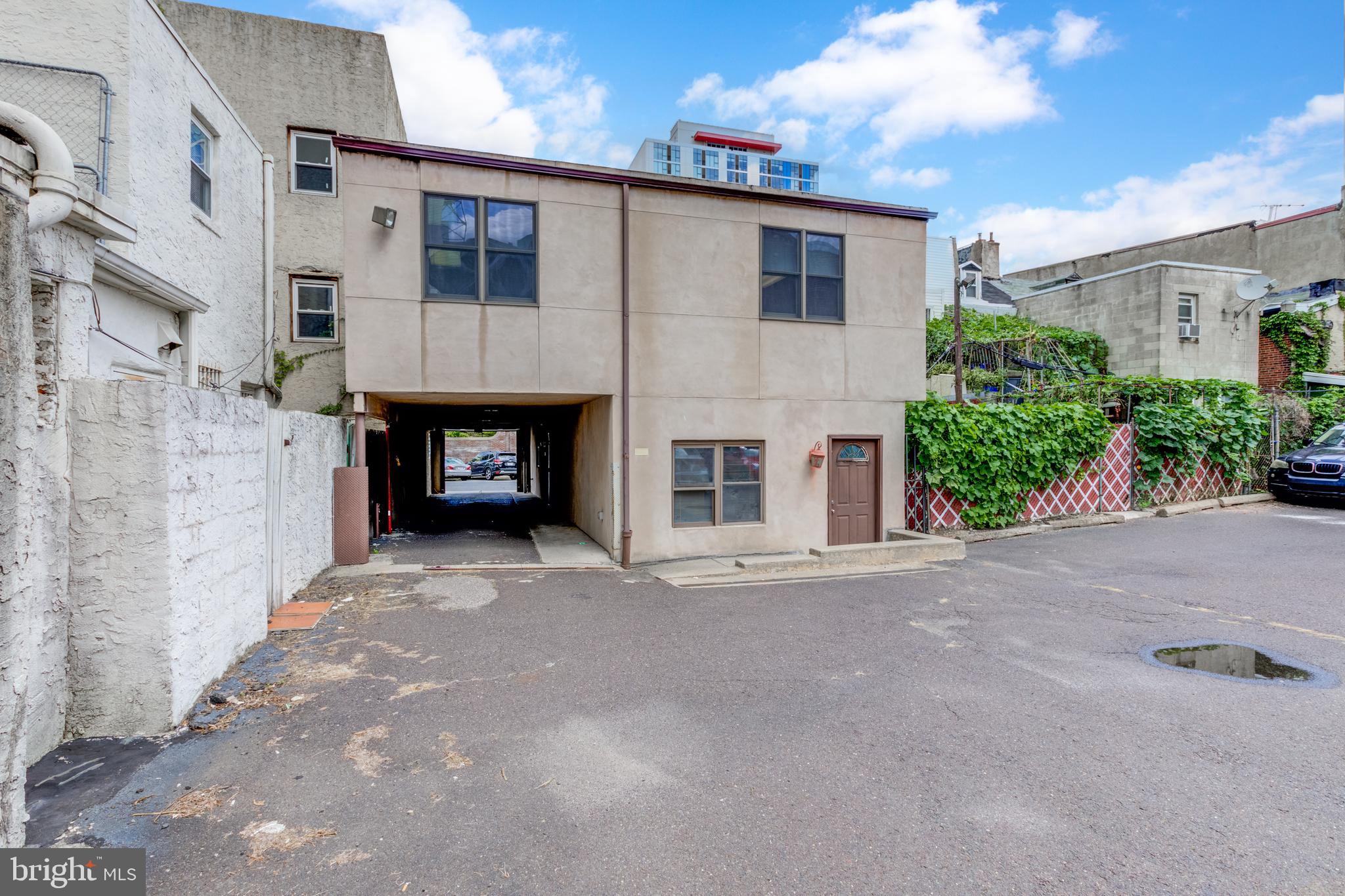 Real estate listing preview #5