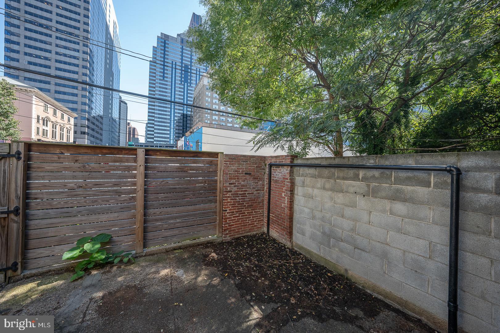 Real estate listing preview #5