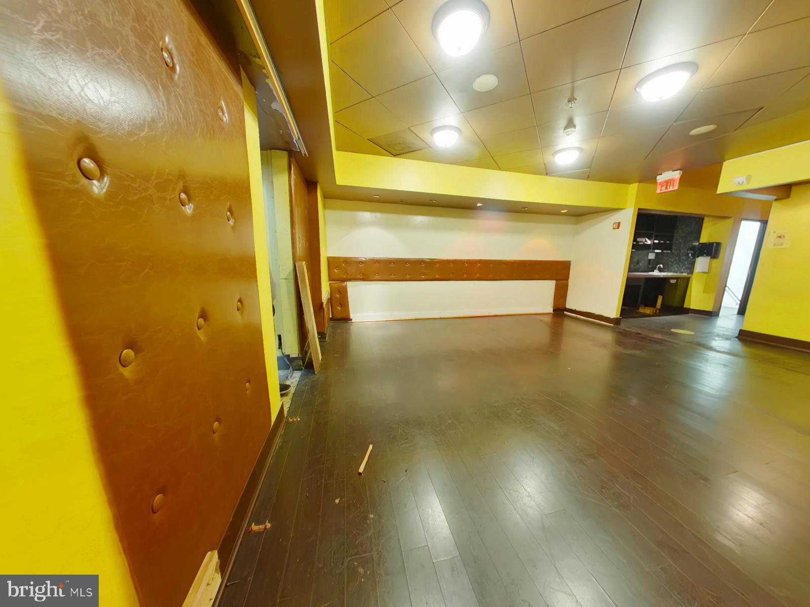 Real estate listing preview #6